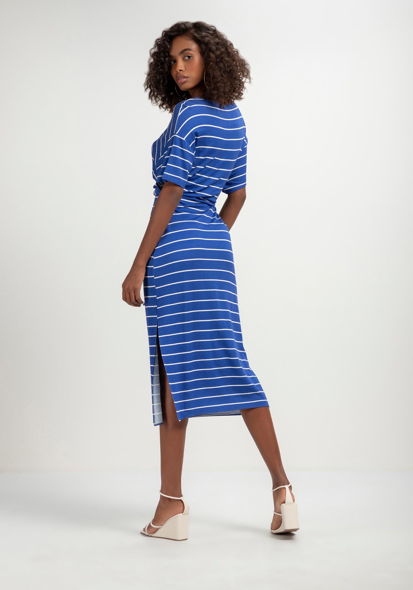 Vestido de malha transpassado hotsell
