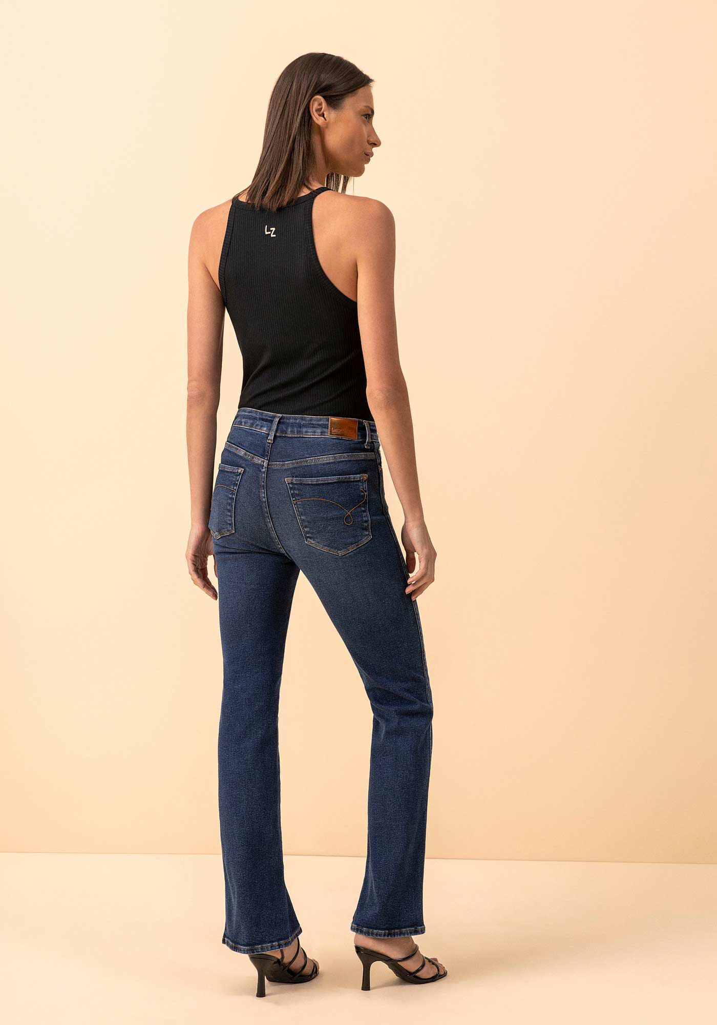 Cal&ccedil;a Jeans Reta Com Cintura Alta E Elastano Perfect, JEANS, large.