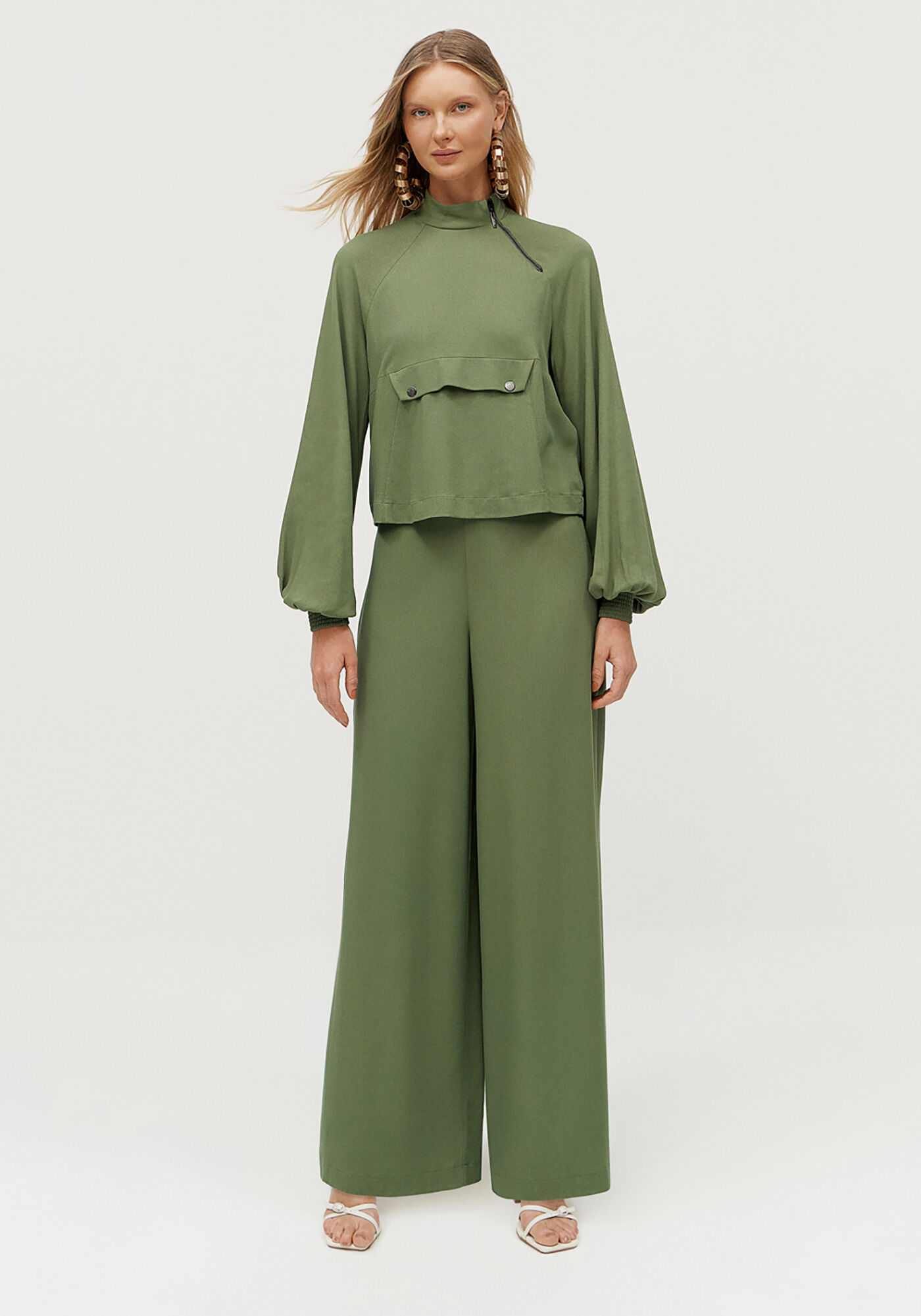 Conjunto em Crepe com Blus&atilde;o e Cal&ccedil;a Pantalona, VERDE AGENA, large.