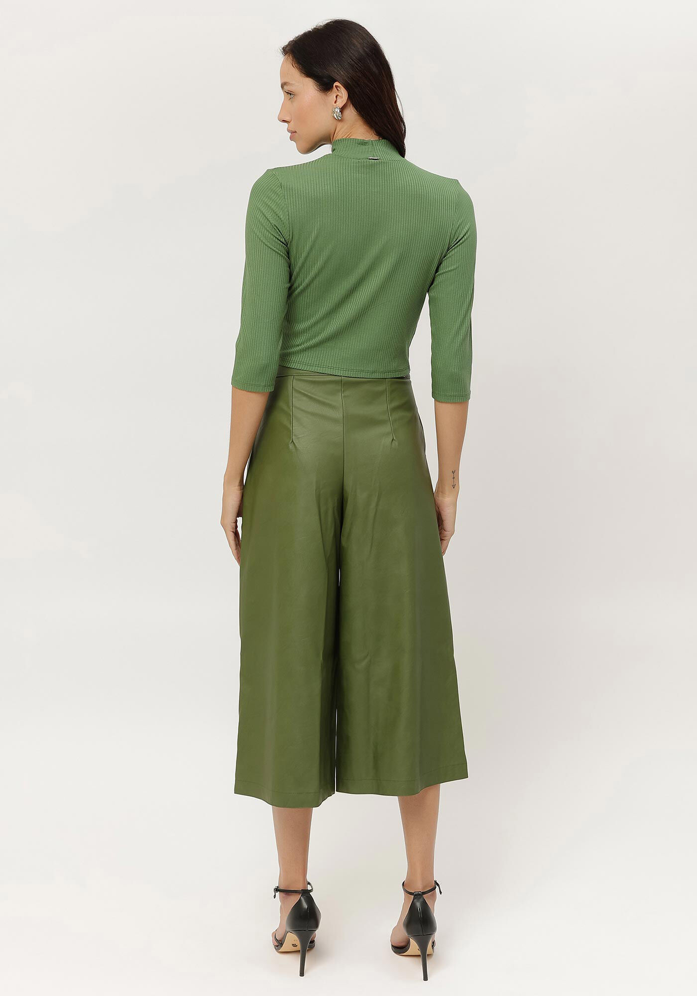 Blusa Manga 3/4 Cropped Canelada com Gola Alta, , large.