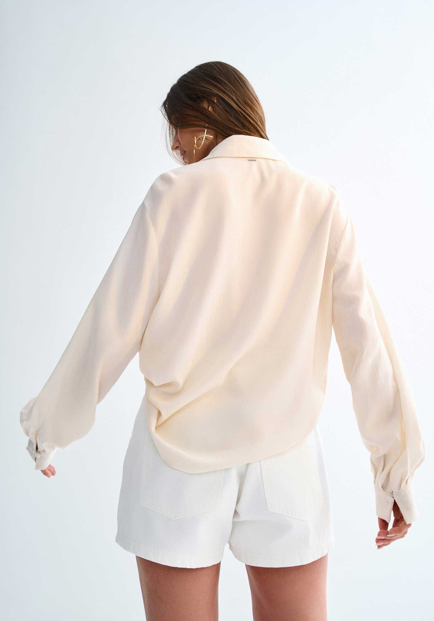 Camisa Manga Longa Alfaiataria em Viscose Texturizada, , large.