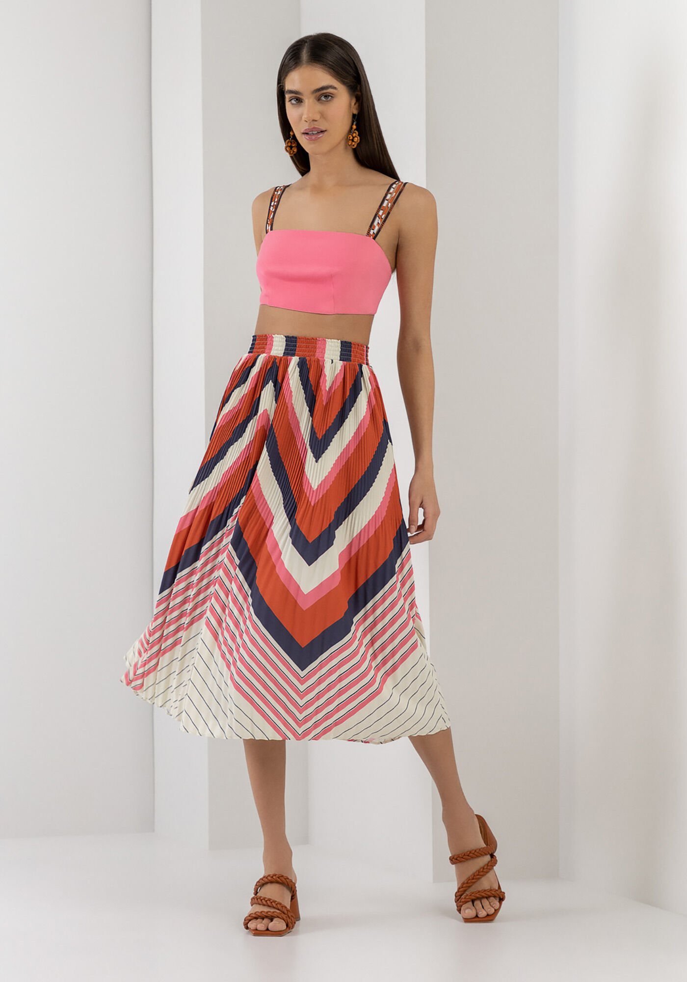 Saia plissada midi com body on sale