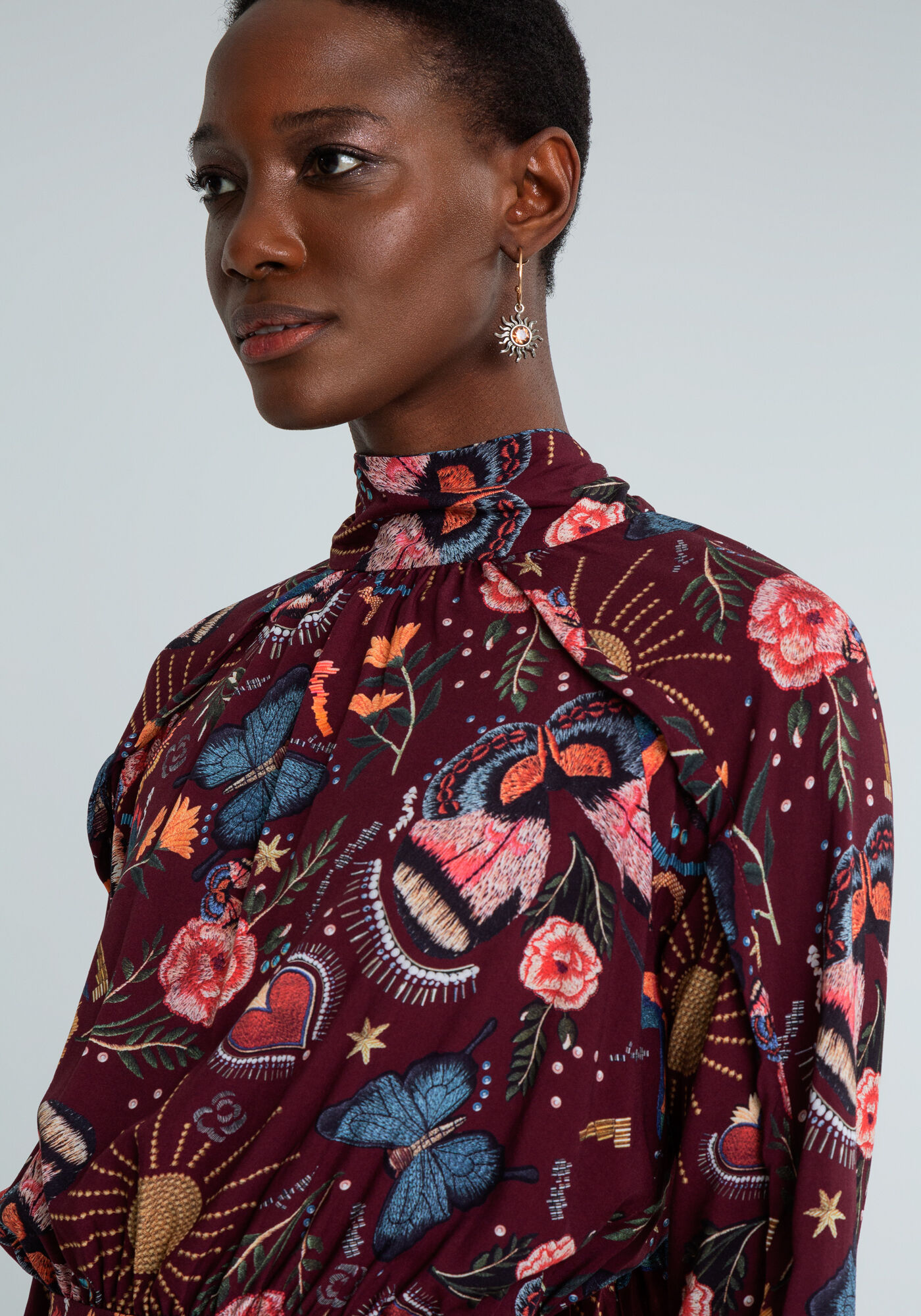 Blusa Amarra&ccedil;&atilde;o Gola Estampa, JARDIM BORDADO, large.