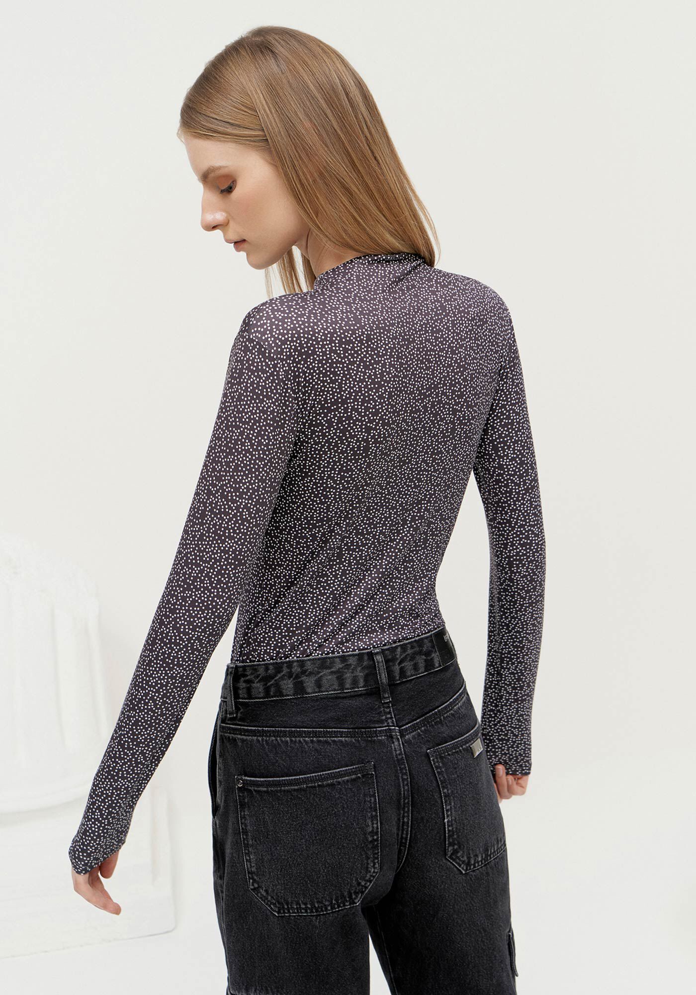 Blusa Manga Longa em Malha Aveludada com Gola Alta, , large.