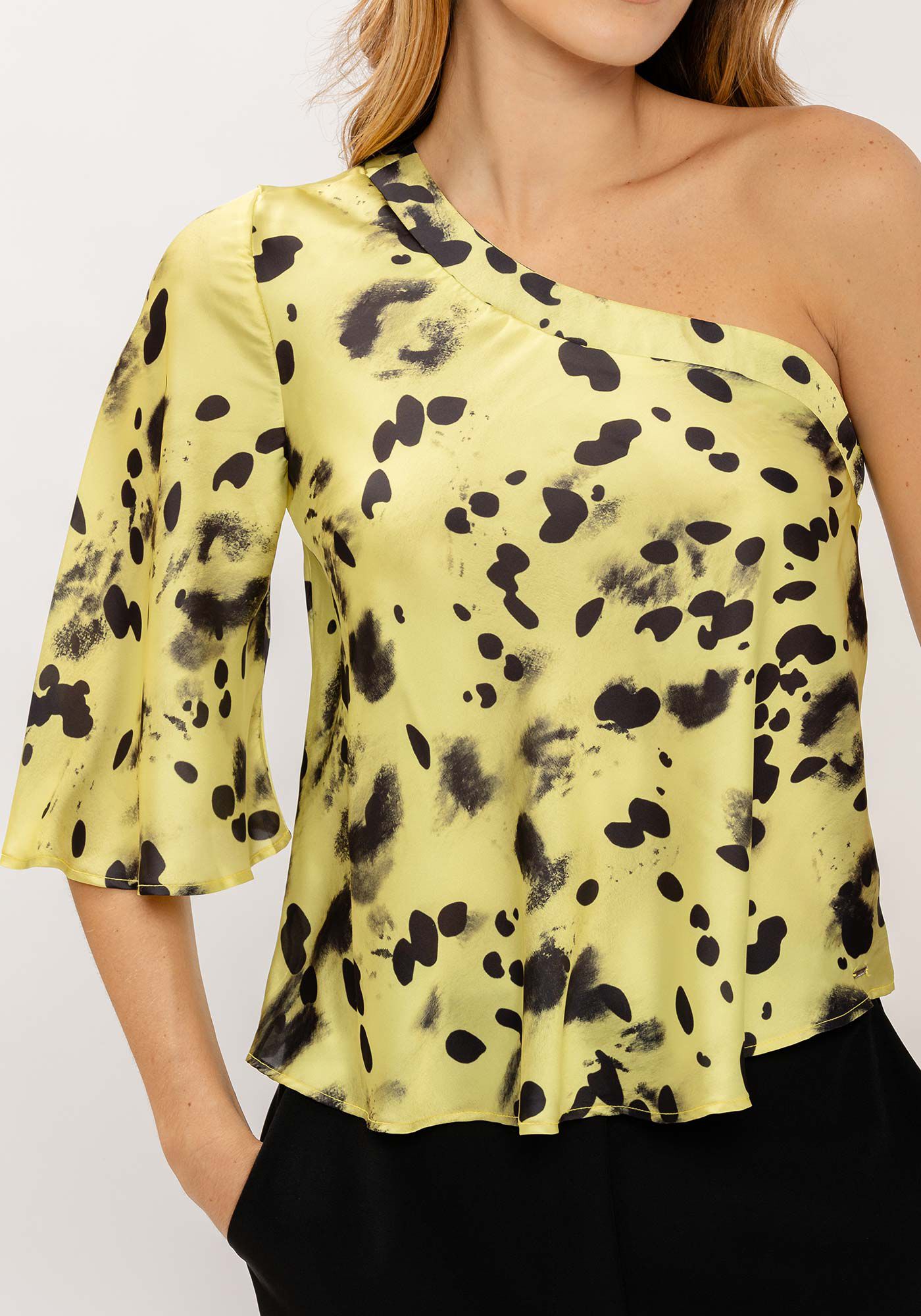 Blusa Um Ombro S&oacute; em Chiffon Estampada, , large.