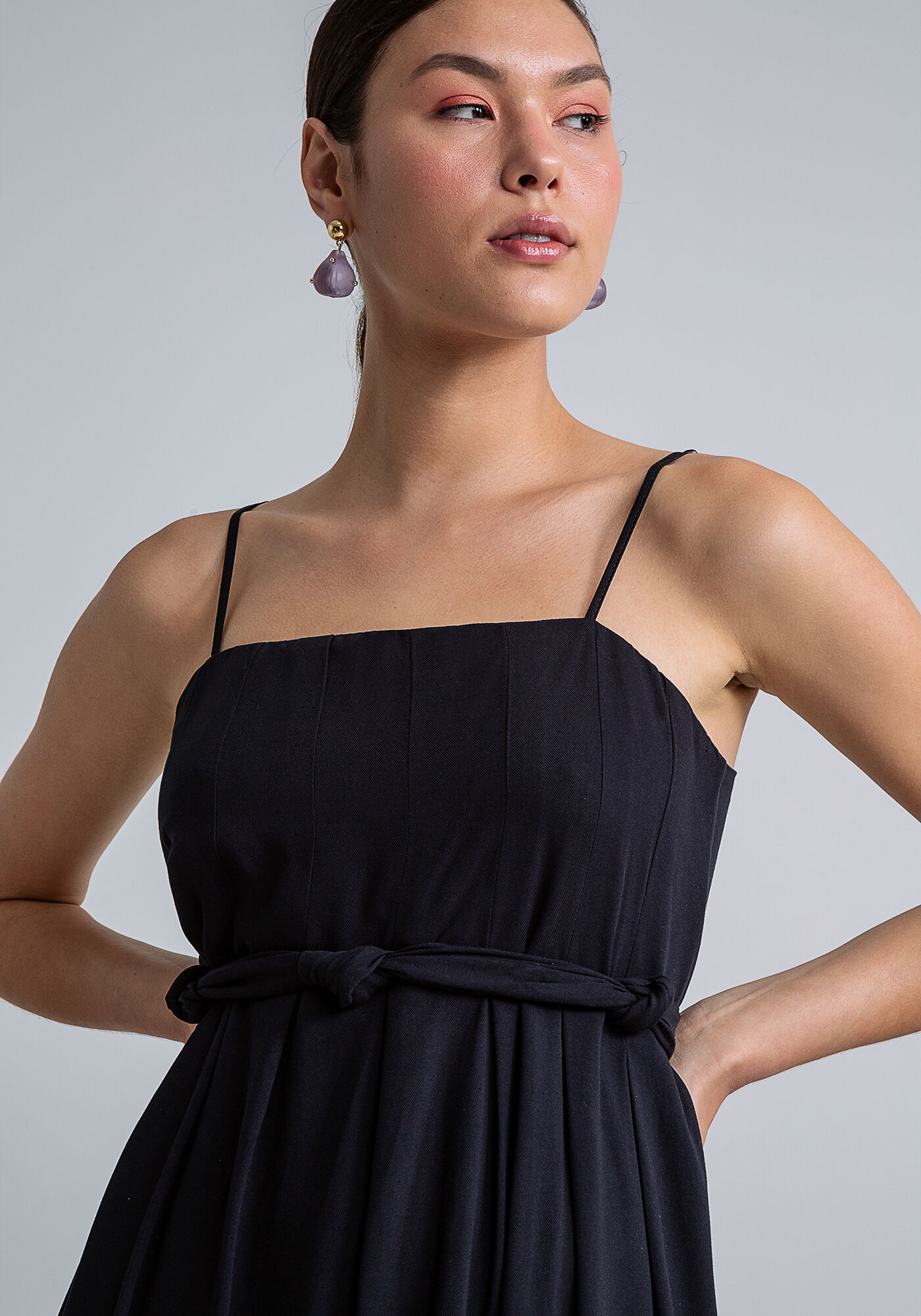 Vestido Midi Decote Reto Cinto