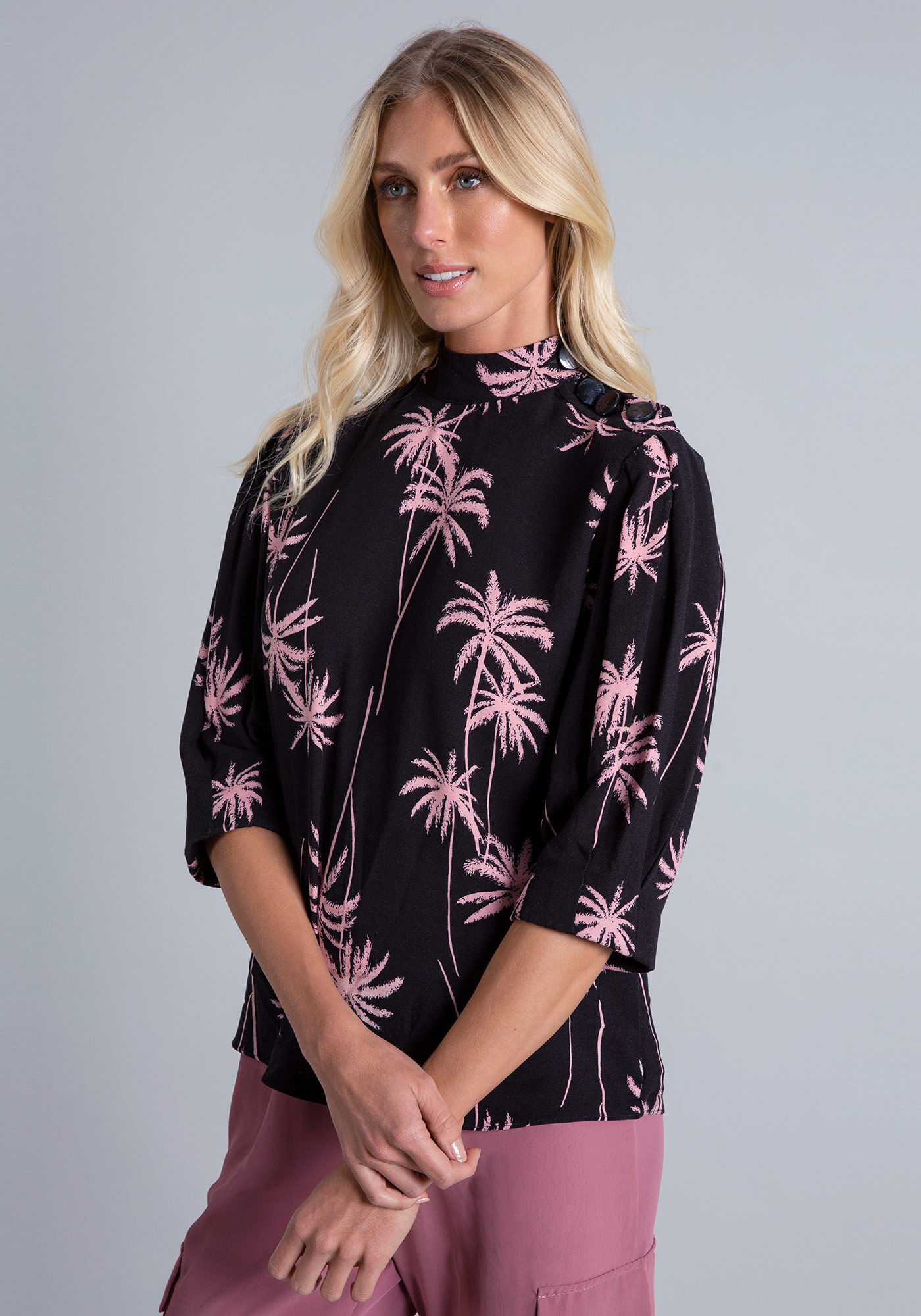 Blusa Manga 3/4 Gola Bot&otilde;es, , large.