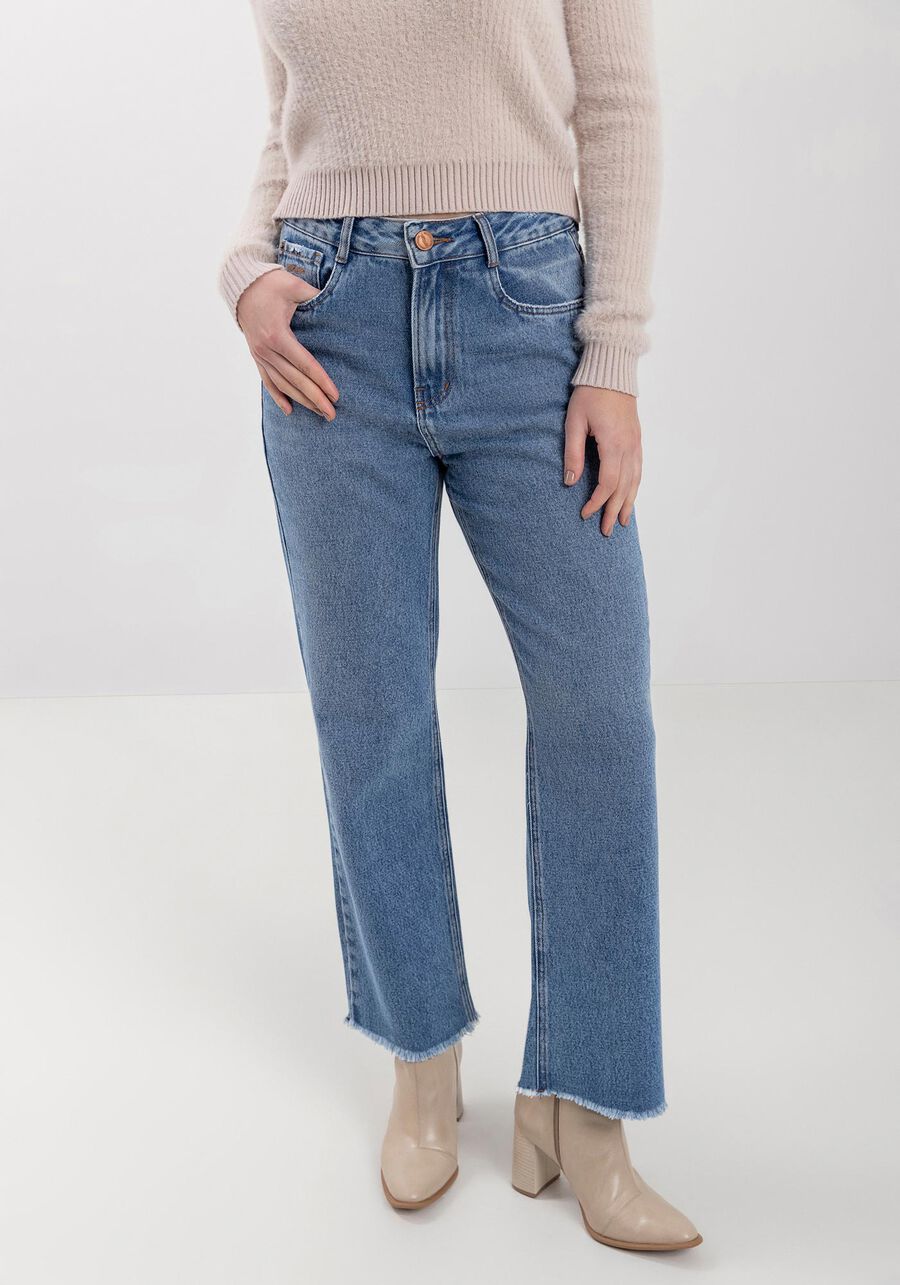Calça Jeans Reta Curta Com Cintura Média E Barra Desfiada, . Calça Jeans Reta Curta Com Cintura Média E Barra Desfiada, , large.