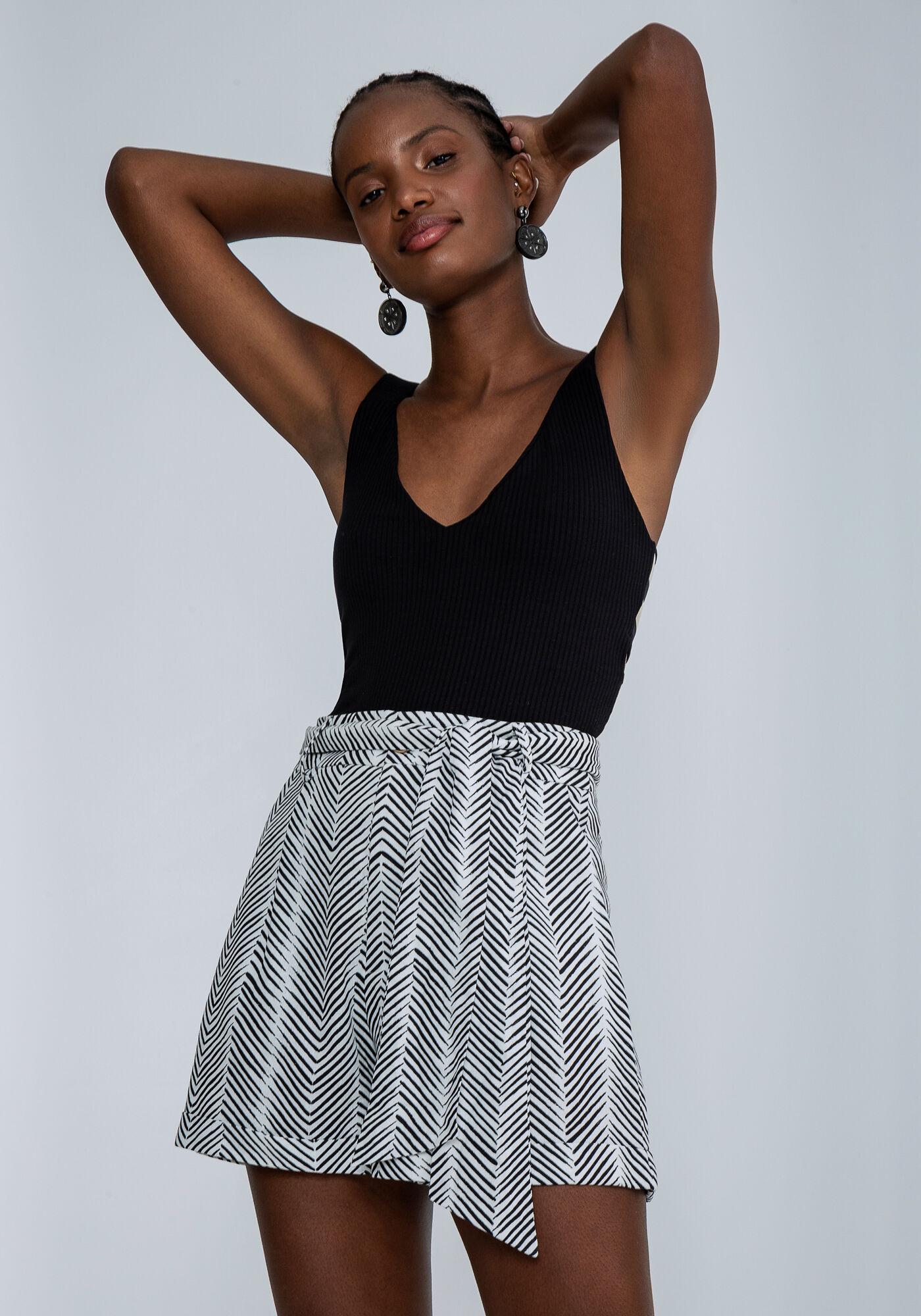 Blusa com Al&ccedil;as Recorte Costas, PRETO REATIVO, large.