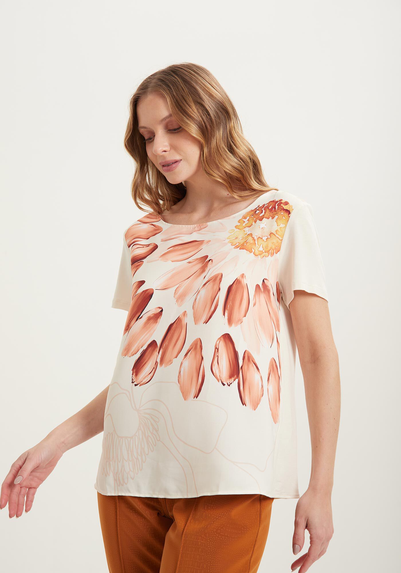 Blusa De Mangas Curtas Com Decote Redondo E Frente Estampada, , large.