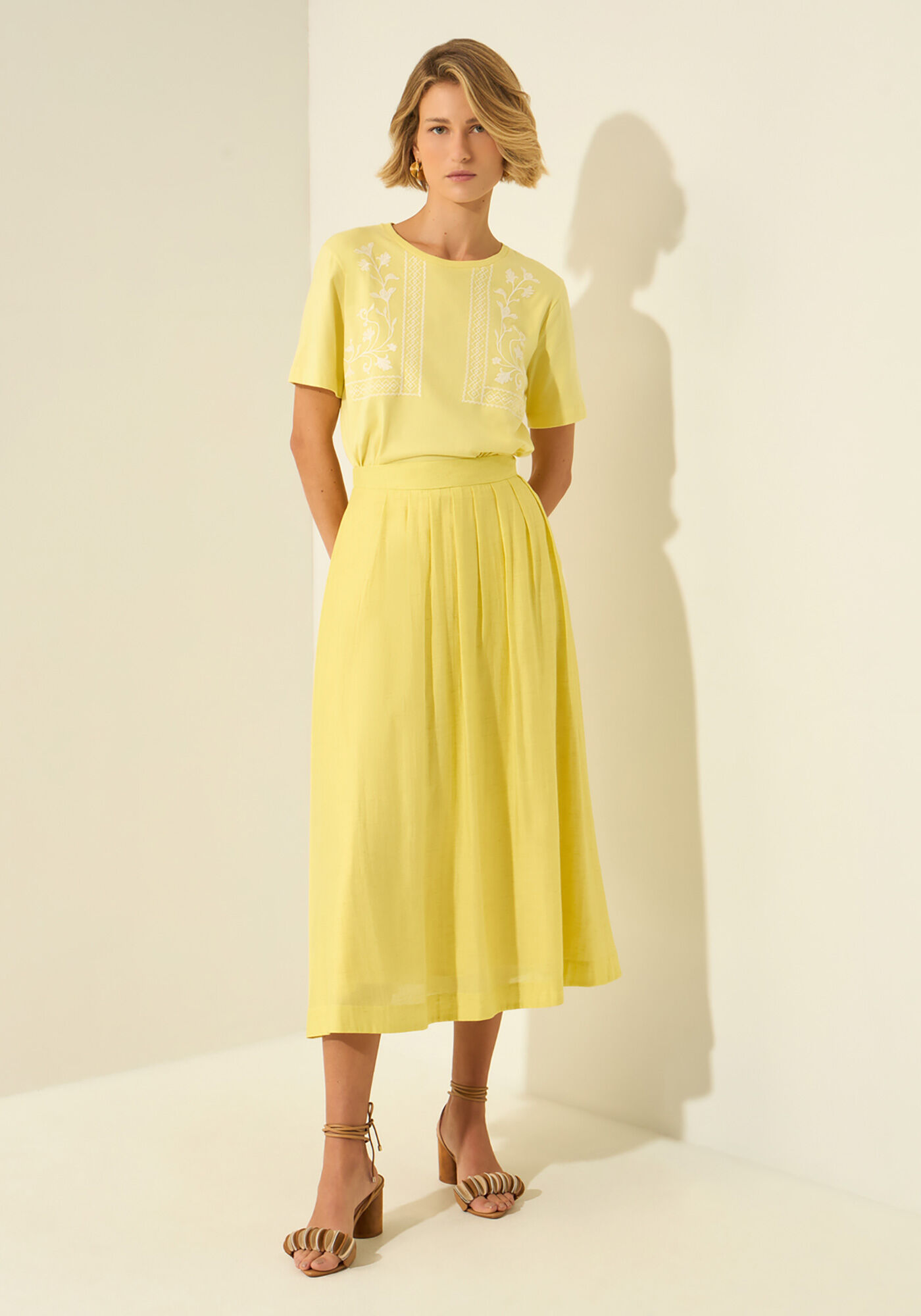 T- shirt Com Mangas Curtas Em Malha Penteada, AMARELO CLARITY, large.