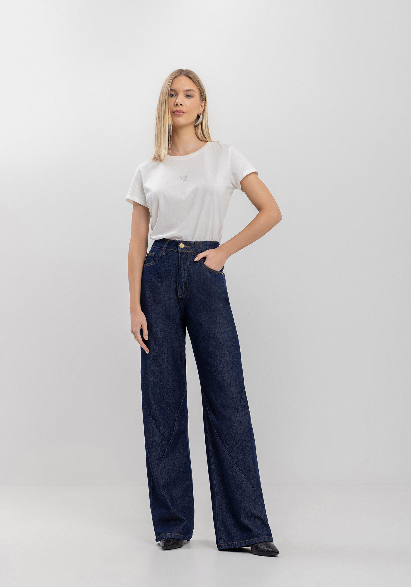 Blusa T-shirt De Mangas Curtas Em Algod&atilde;o Com Assinatura, , large.