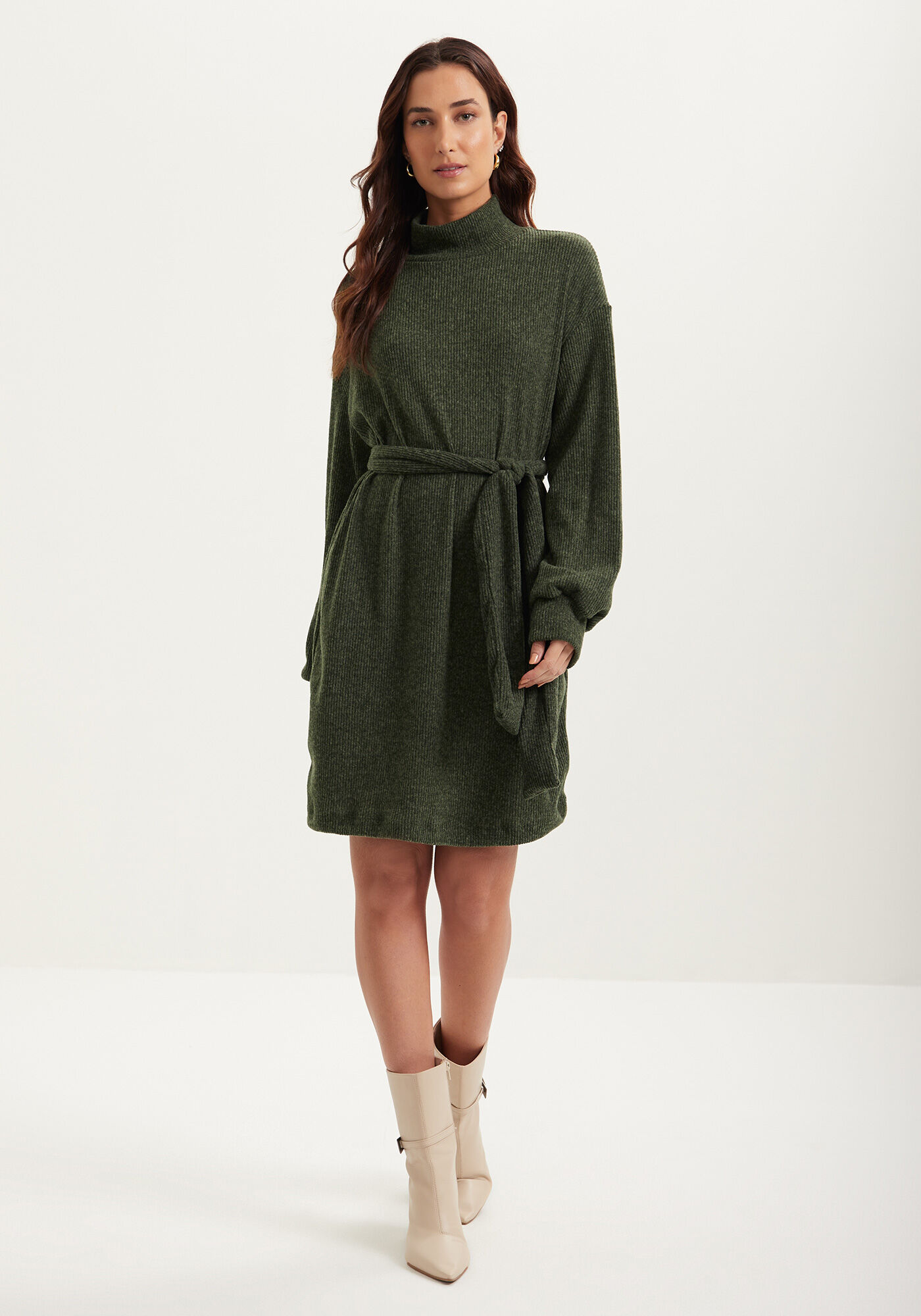 Vestido Curto Com Gola Alta E Cinto Em Malha Canelada Tric&ocirc;, , large.