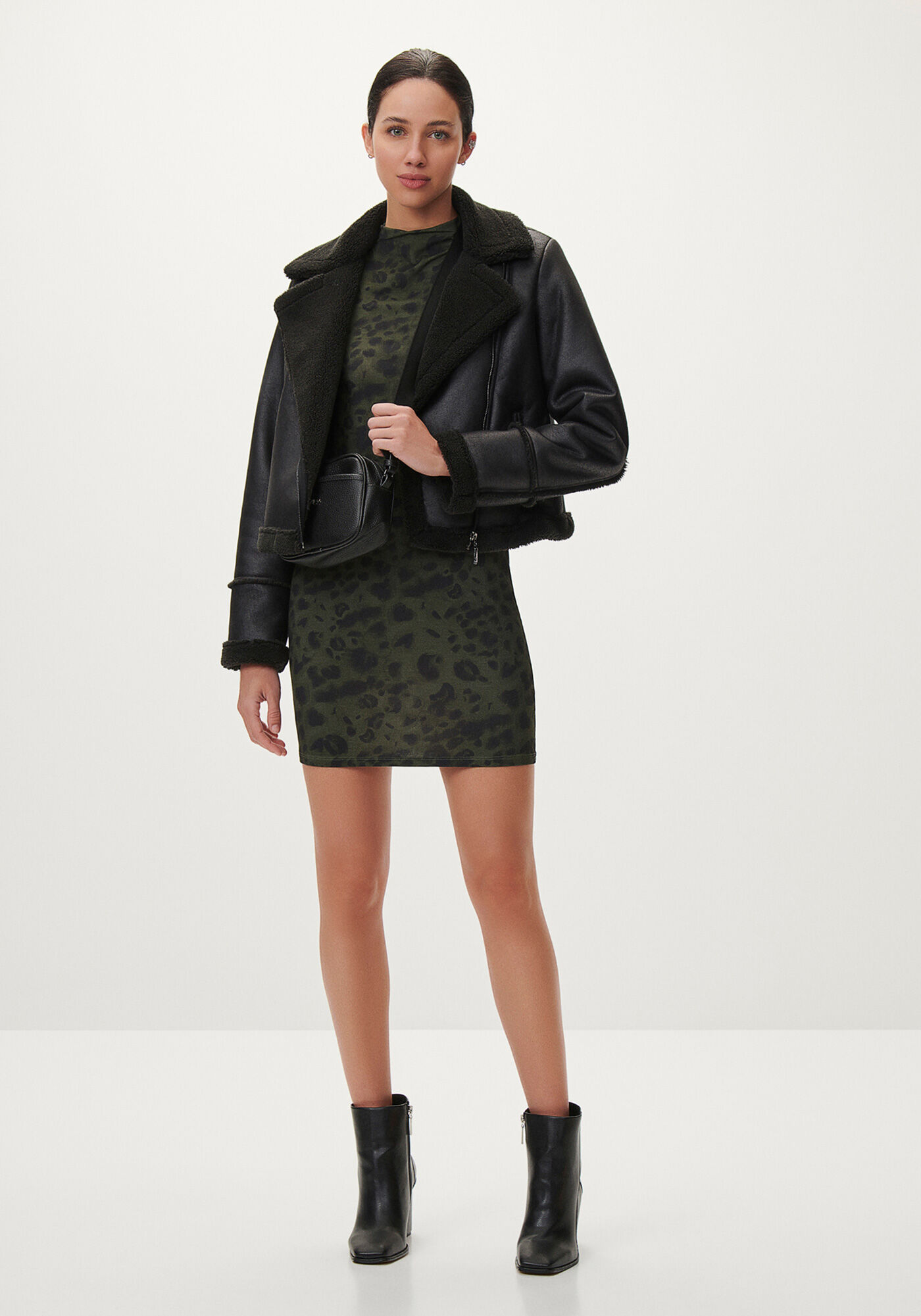 Vestido Curto Estampado em Malha com Gola Alta, FOREST, large.