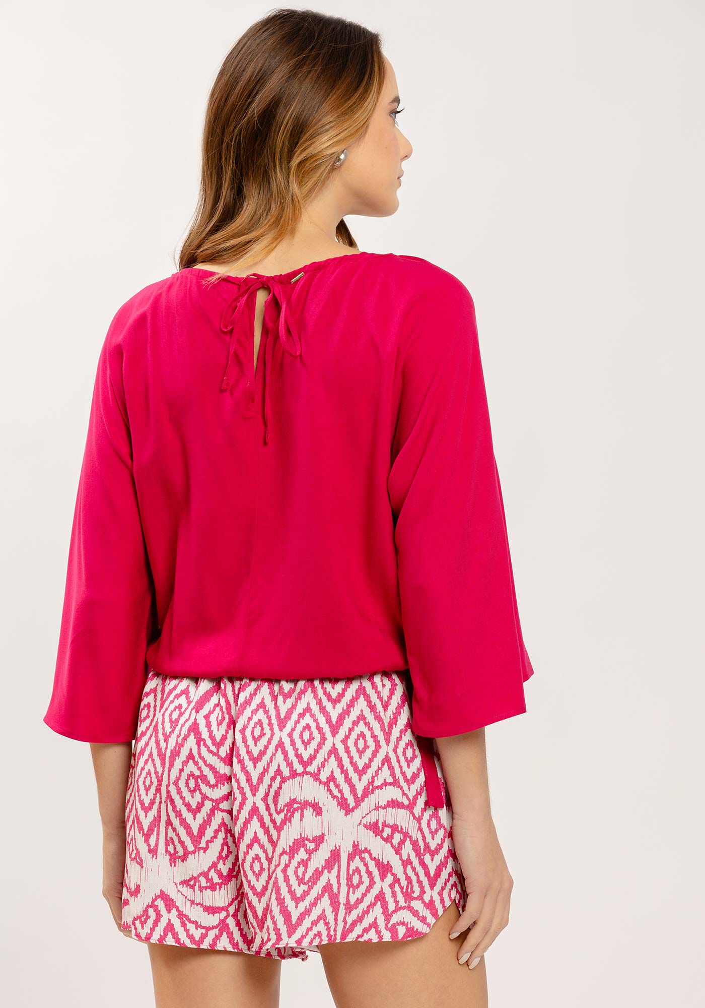 Blusa Manga 3/4 em Viscose com Amarra&ccedil;&atilde;o, , large.