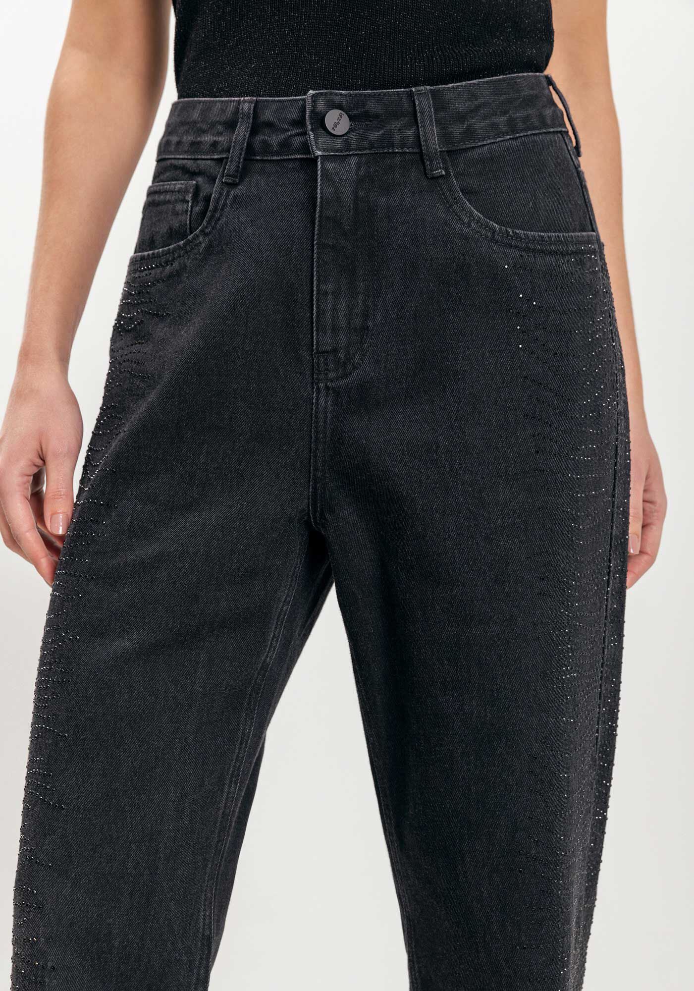 Cal&ccedil;a Reta Jeans Cropped Com Aplica&ccedil;&otilde;es De Strass, PRETO, large.