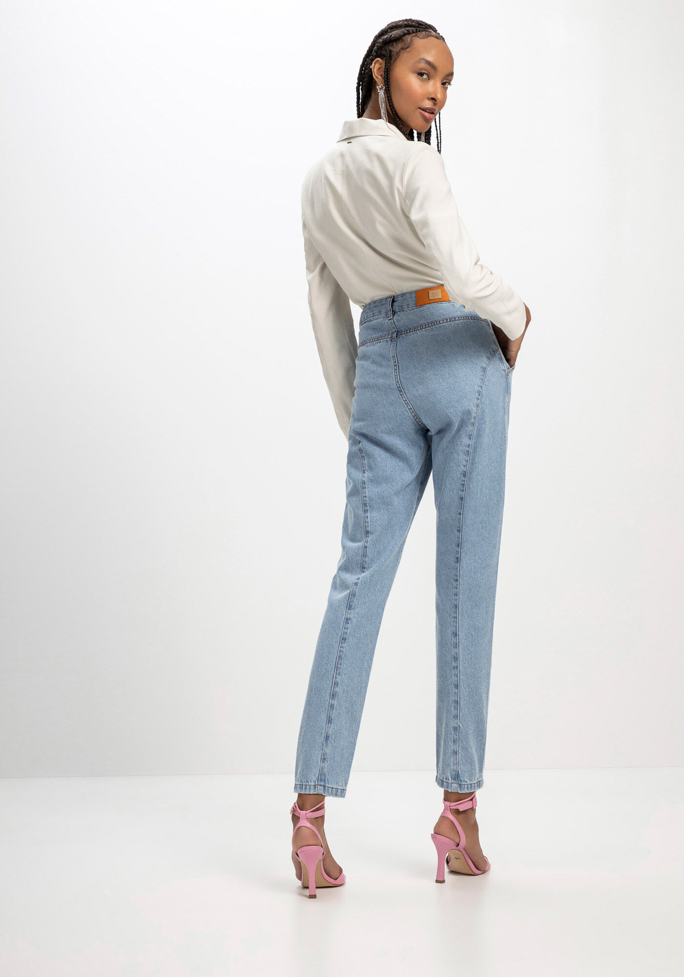 Calça jeans sale com saia sobreposta