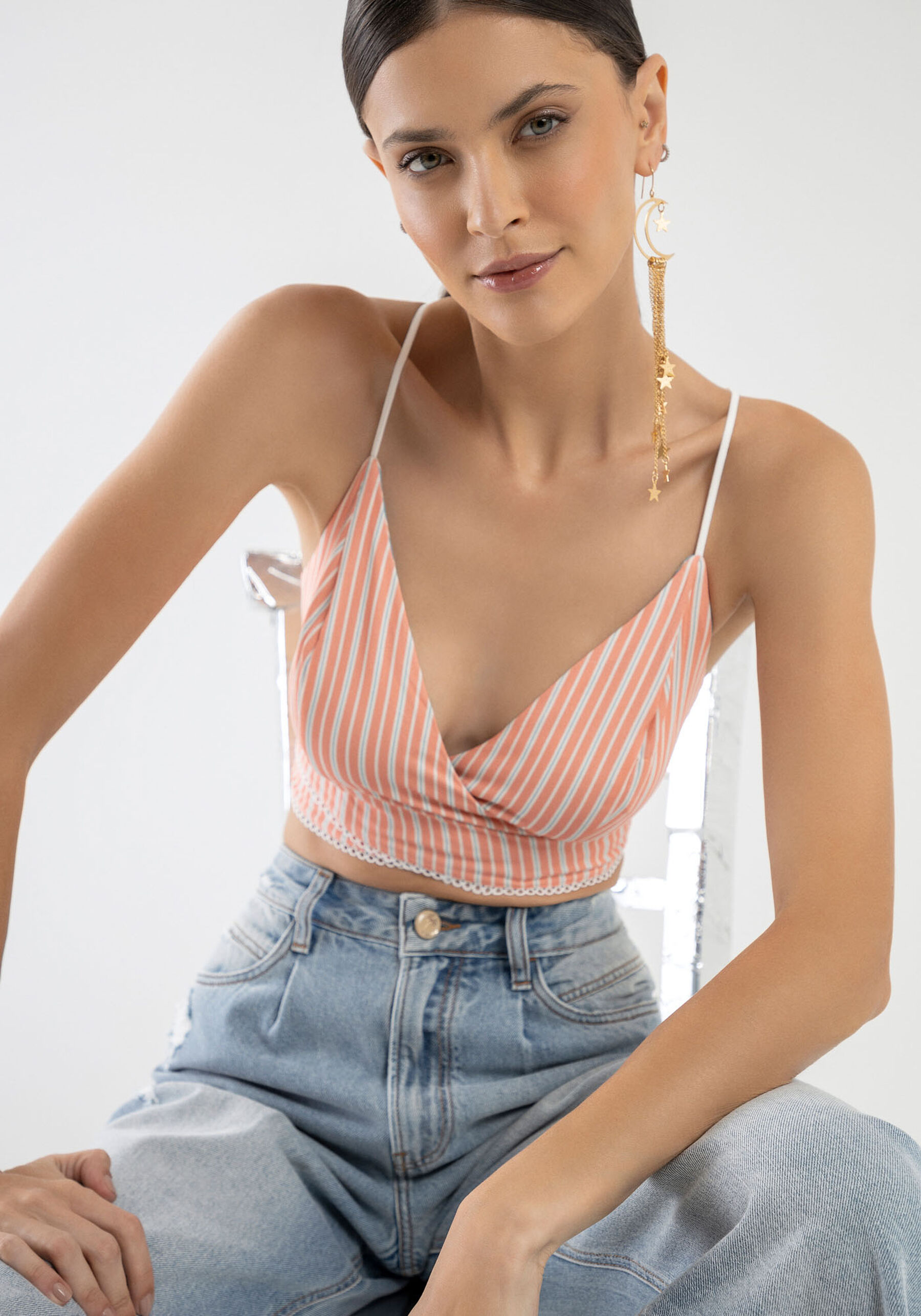 Blusa Cropped em Crepe Dupla Face, CELESTE. Blusa Cropped em Crepe Dupla Face, CELESTE, large.