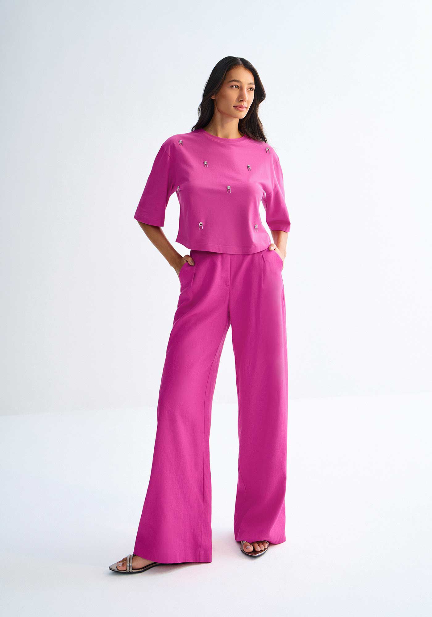 T-shirt Curta Presente&aacute;velMalha Prime com Strass, , large.