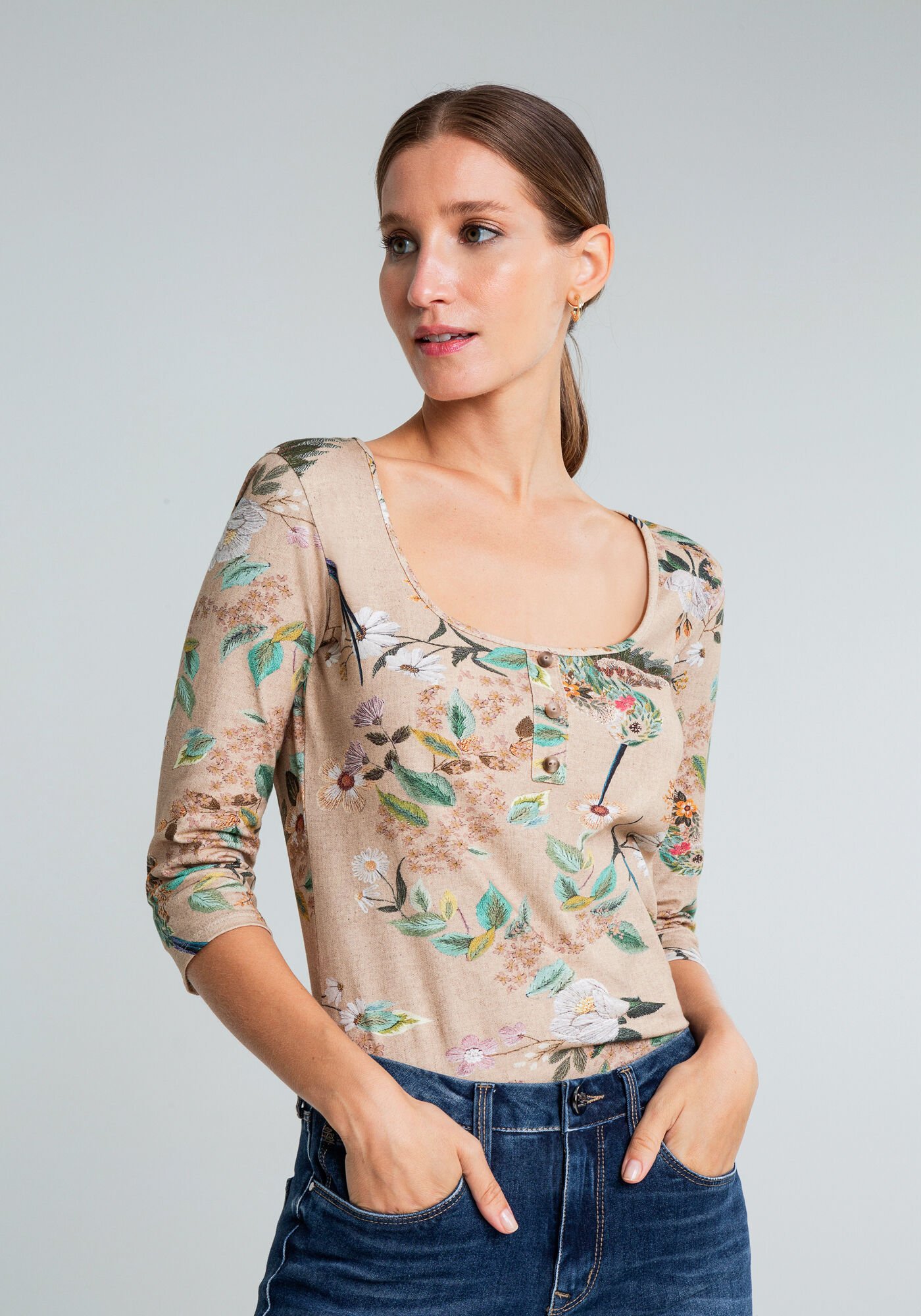 Blusa Manga 3/4 Bot&otilde;es Decote, BEIJA FLOR, large.