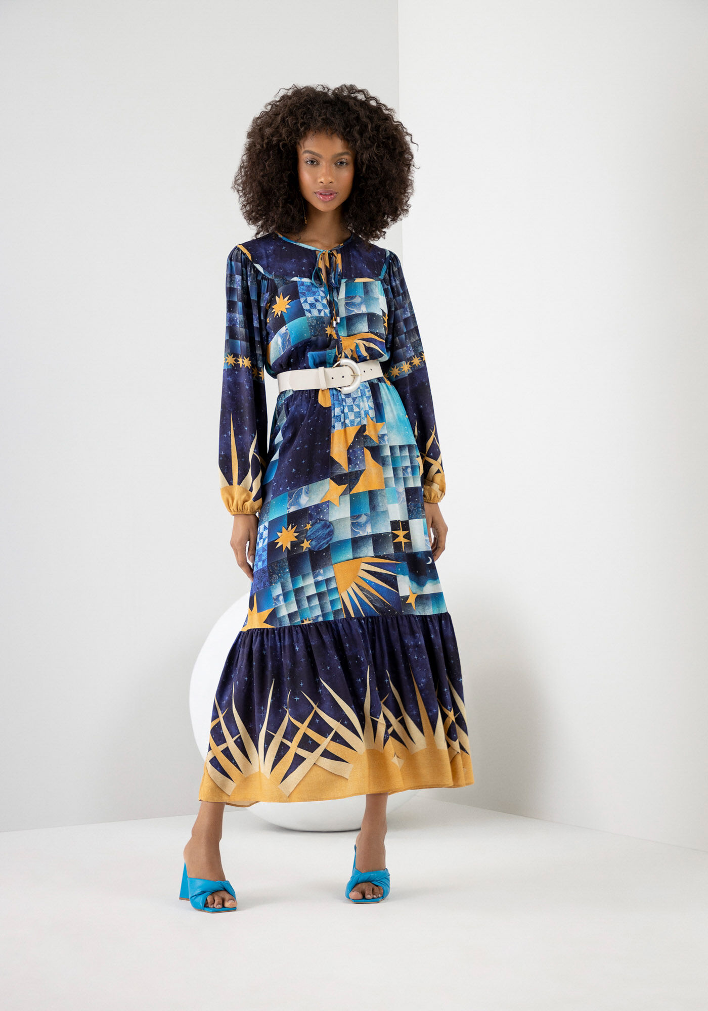 Vestido Midi Manga Longa com Babado e Cinto Faixa, ASTRO, large.