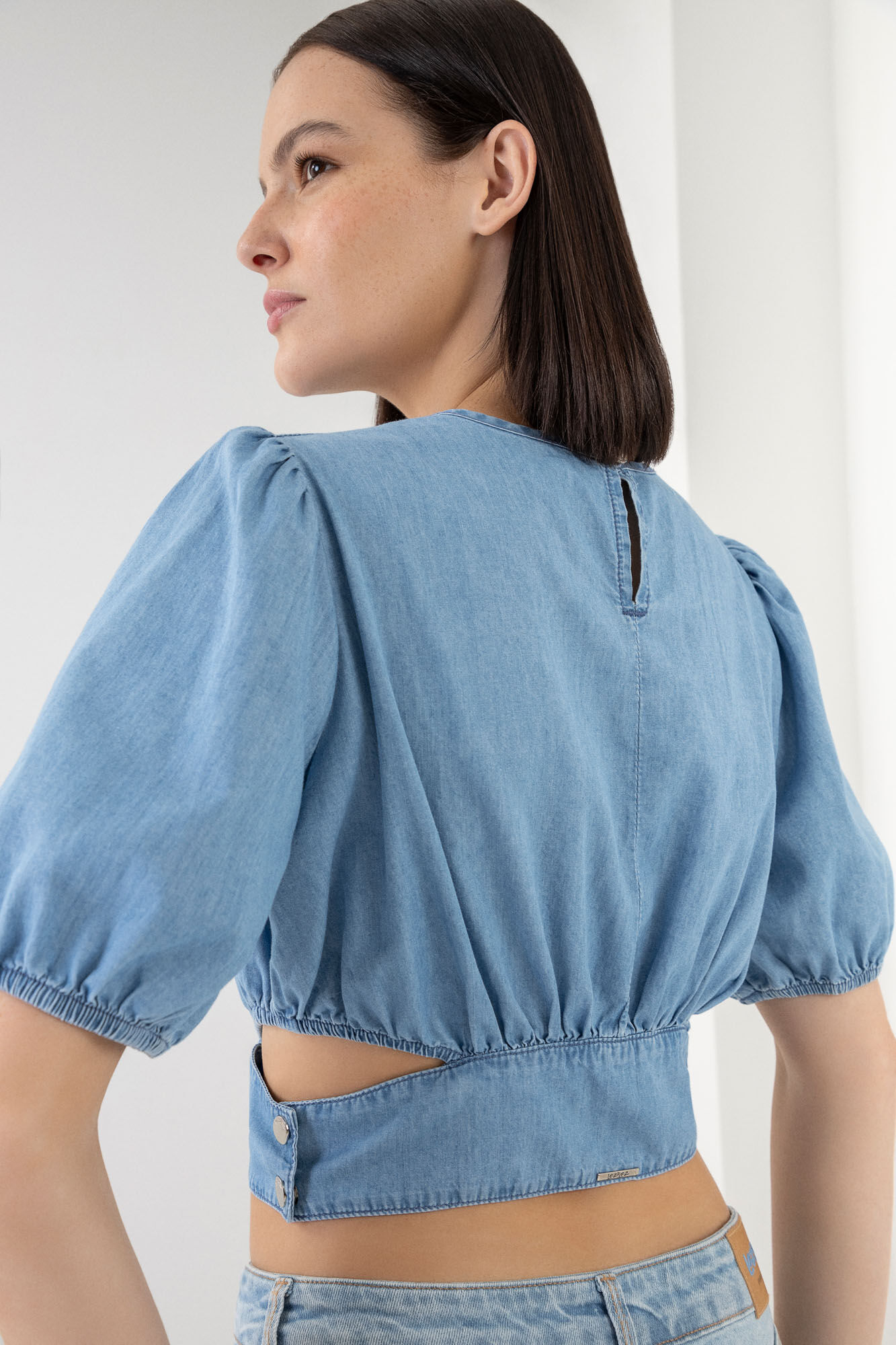 Blusa Jeans Cropped com Franzido e Manga Bufante, , large.