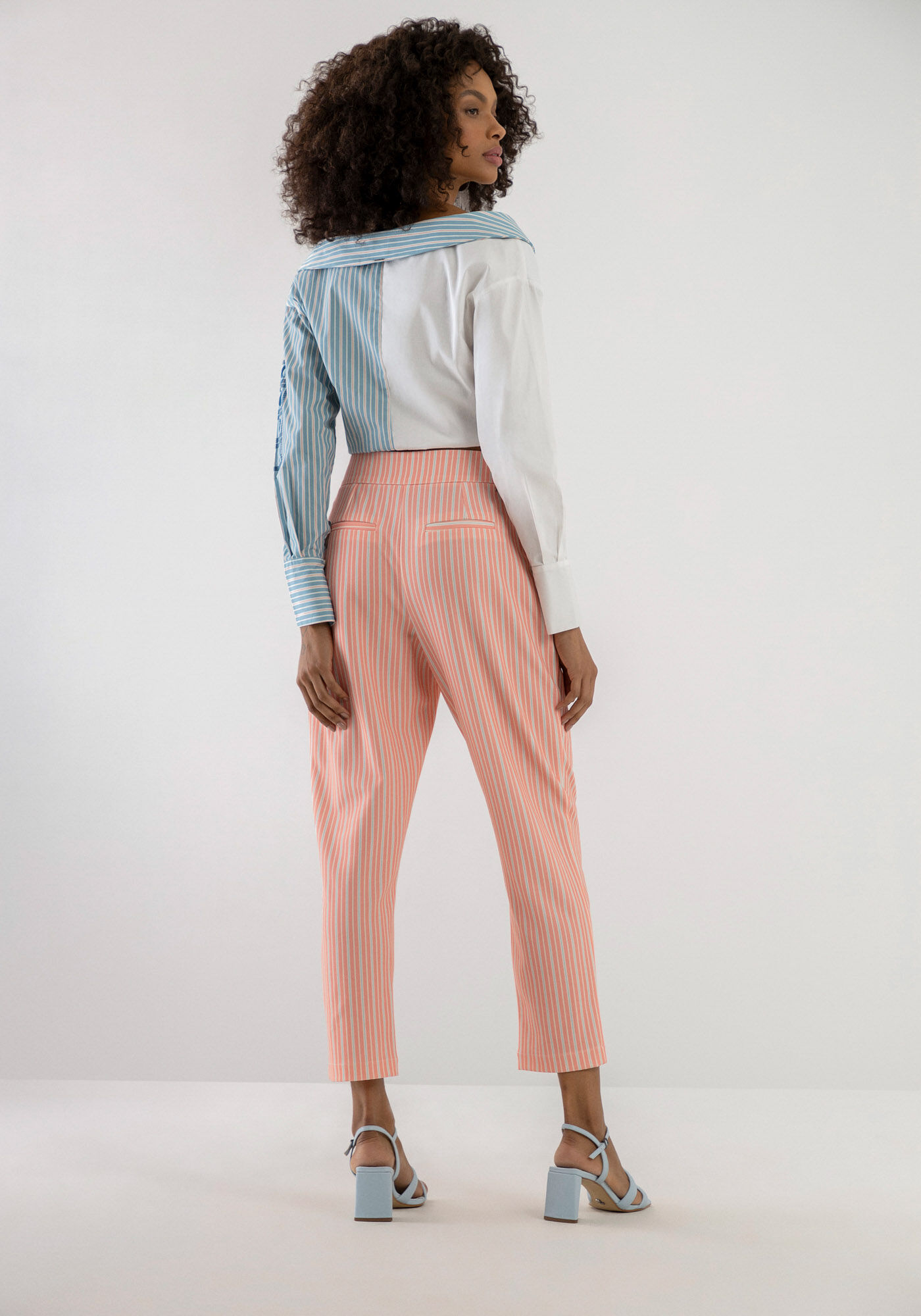 Cal&ccedil;a Reta em Crepe Listrada, CELESTE, large.