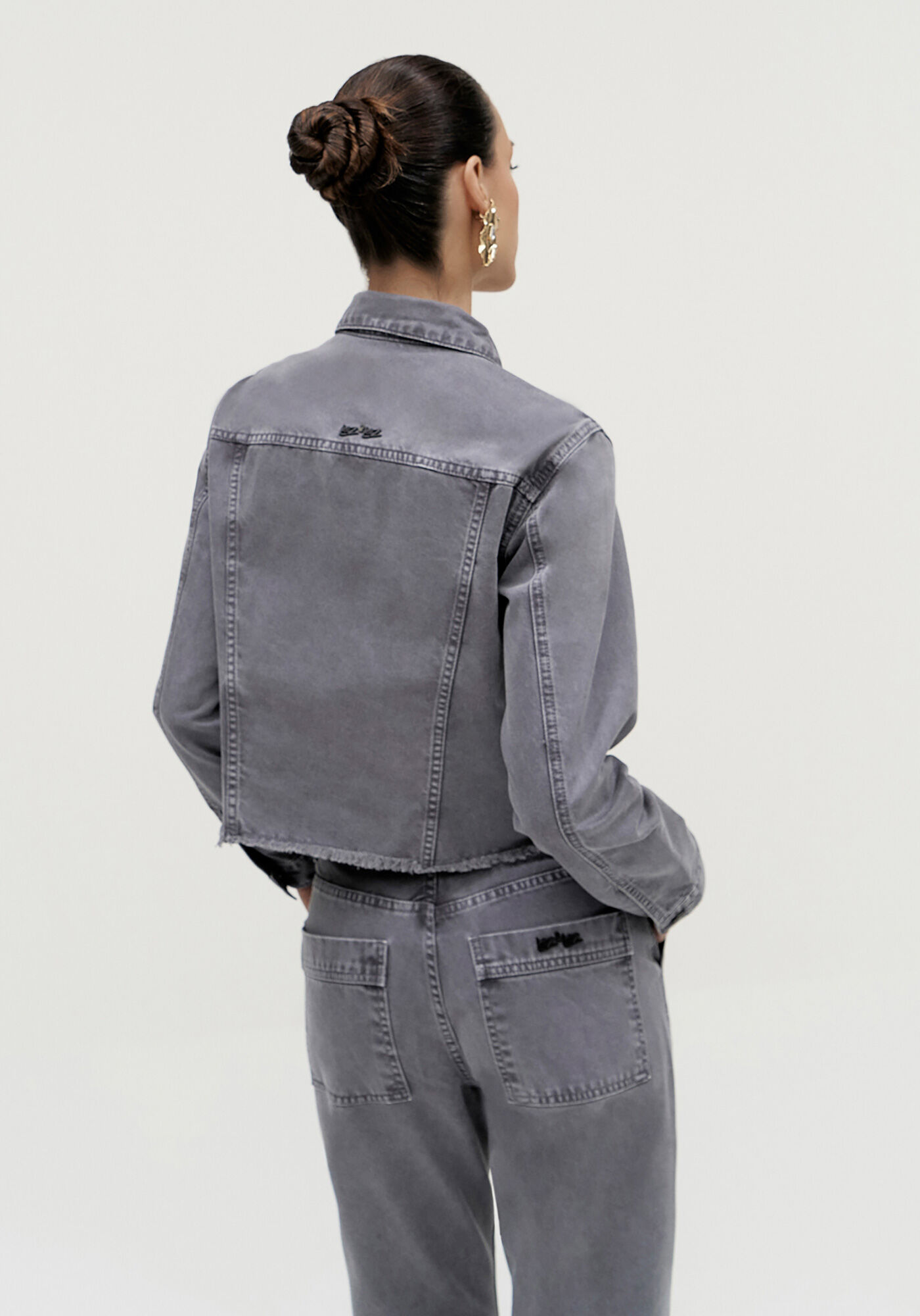 Jaqueta Sarja Estonada com Barra Desfiada, , large.