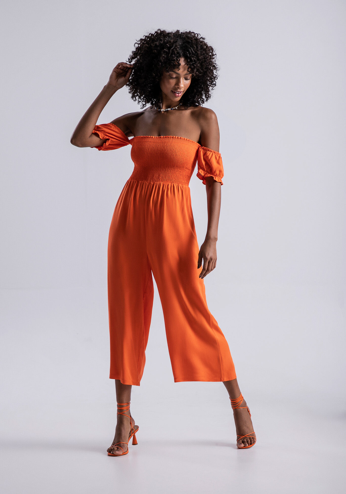 Macac&atilde;o Midi em Viscose Ombro a Ombro Lastex, , large.