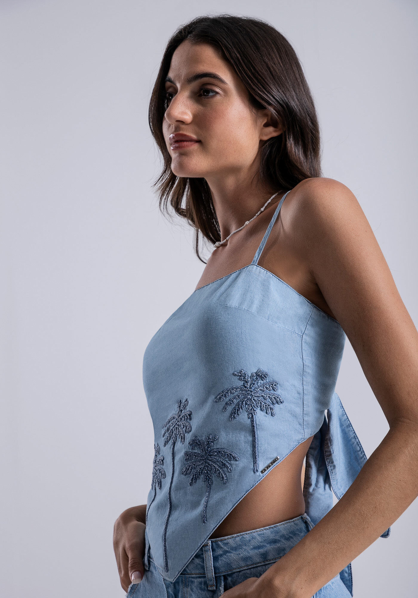 Blusa Jeans Len&ccedil;o Cropped com Bordado, , large.