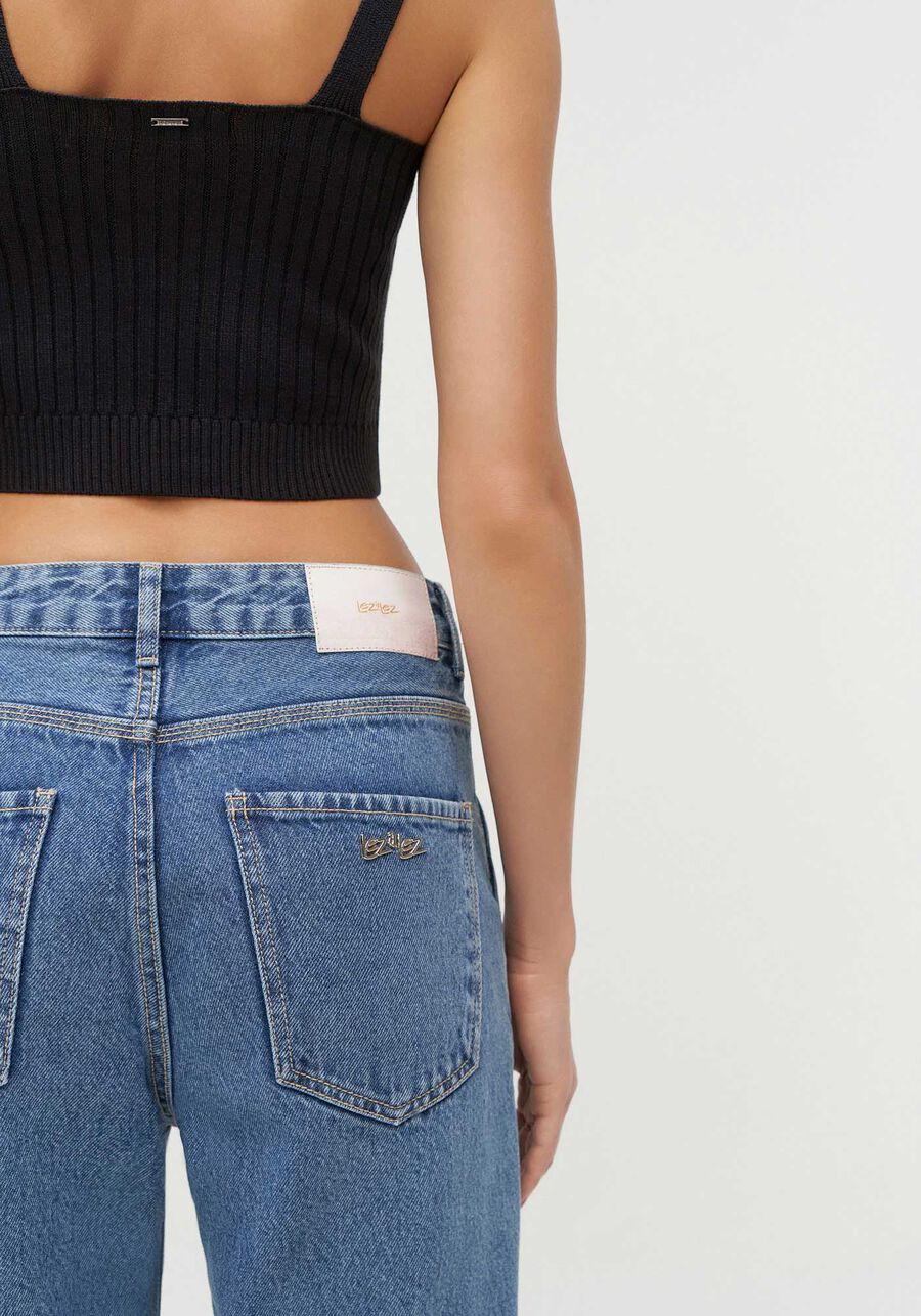 Calça Jeans Mom Cropped com Pespontos, JEANS. Calça Jeans Mom Cropped com Pespontos, JEANS, large.