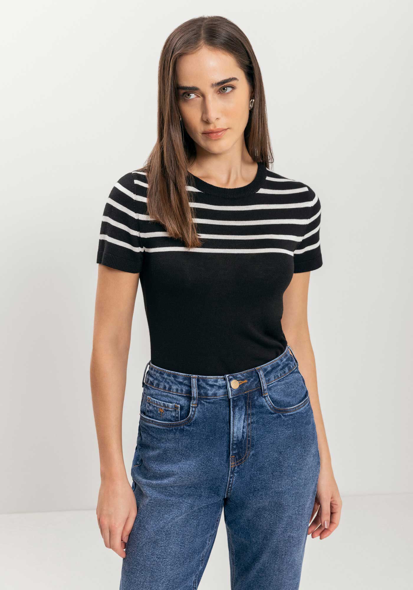 Blusa De Mangas Curtas Em Tric&ocirc; Com Gola Redonda, , large.
