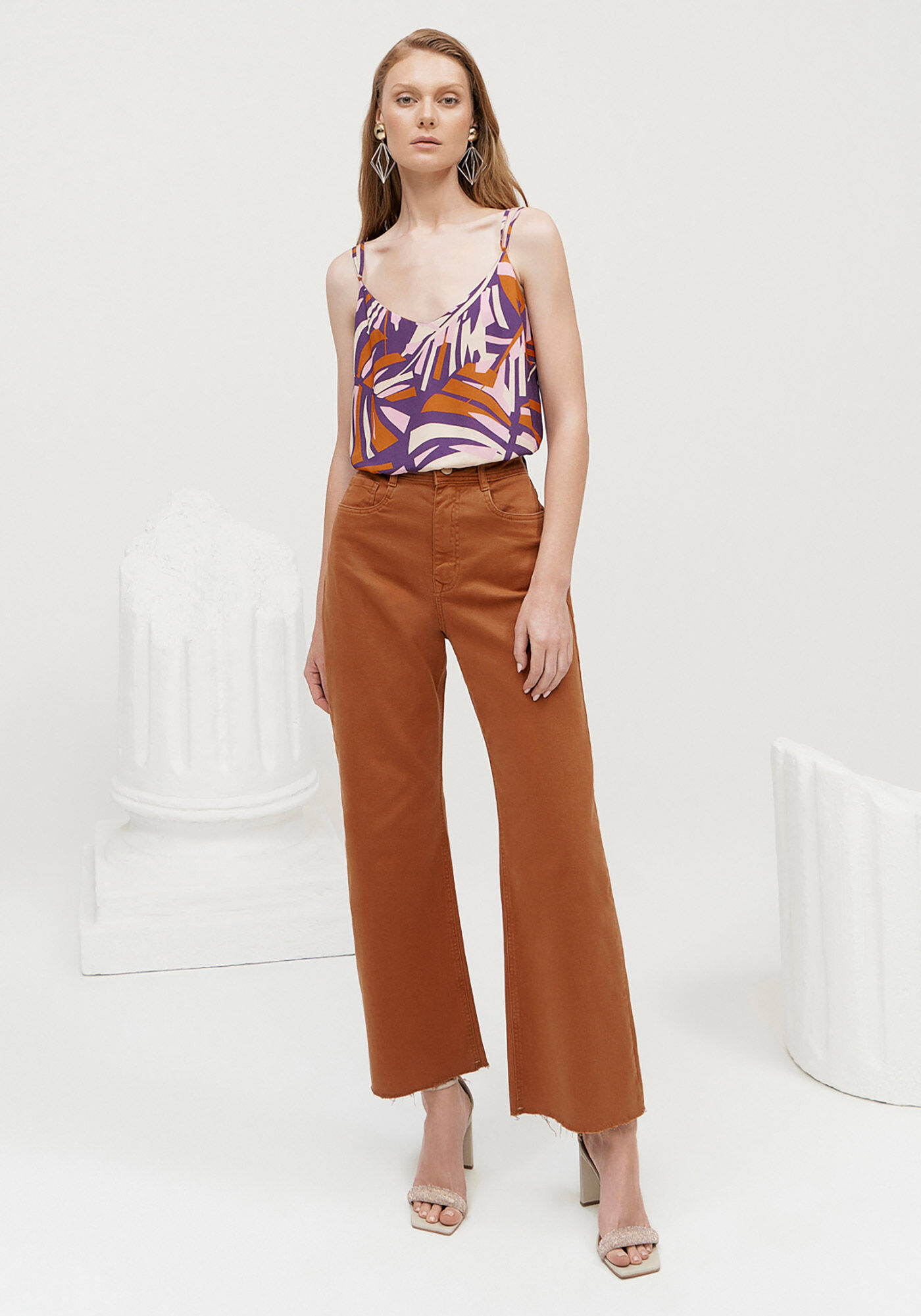 Blusa com Al&ccedil;as em Viscose Estampada, , large.