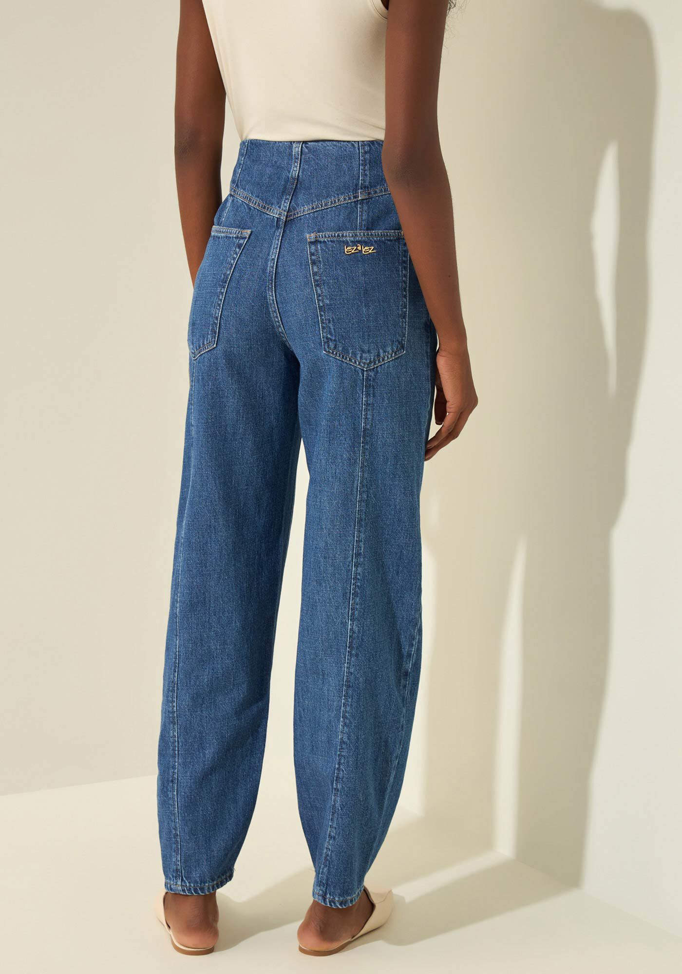 Cal&ccedil;a Jeans Barrel De Cintura Alta Com Recortes, JEANS, large.