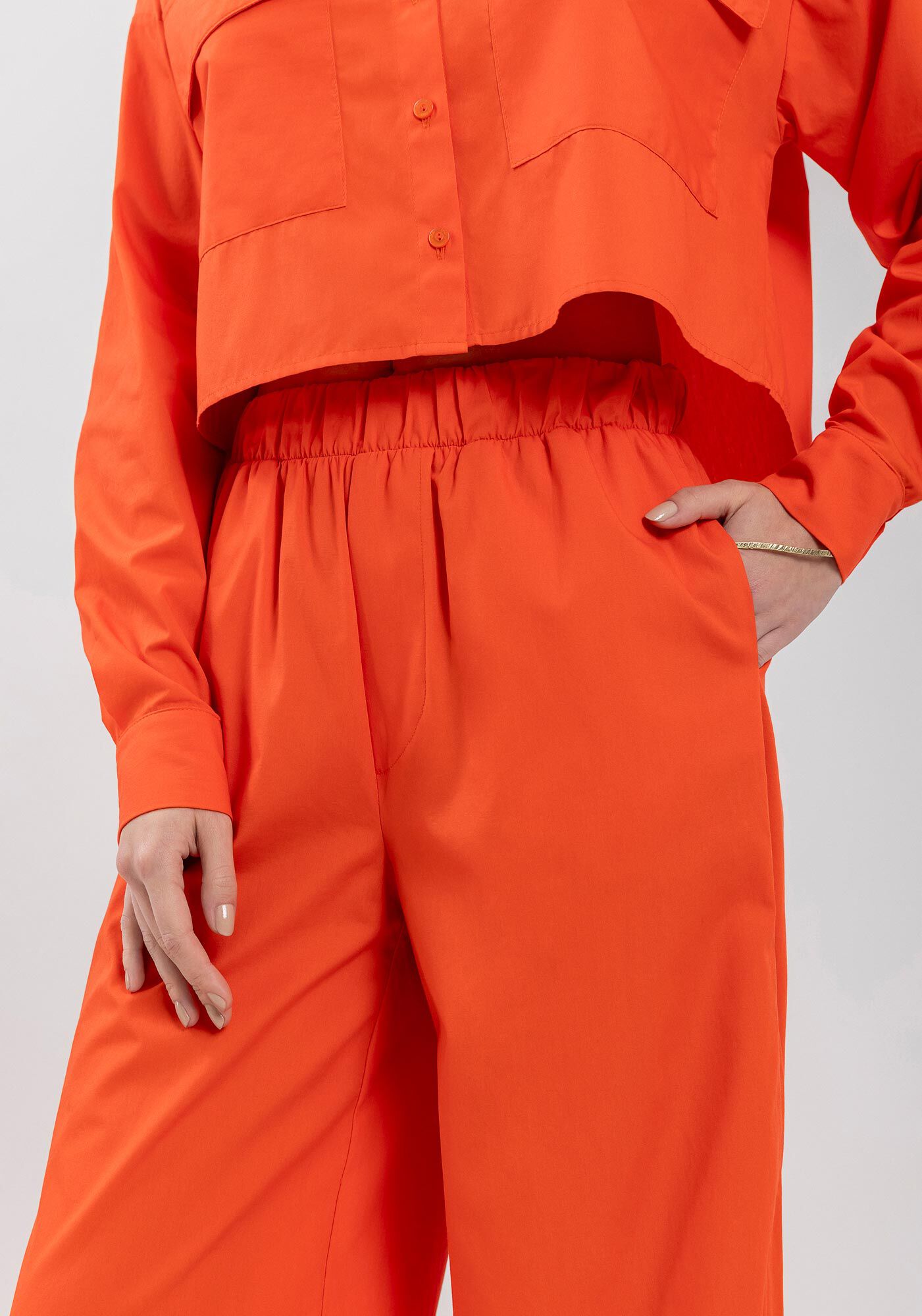 Cal&ccedil;a Pantalona Em Tricoline Com Cintura M&eacute;dia E Bolsos, , large.