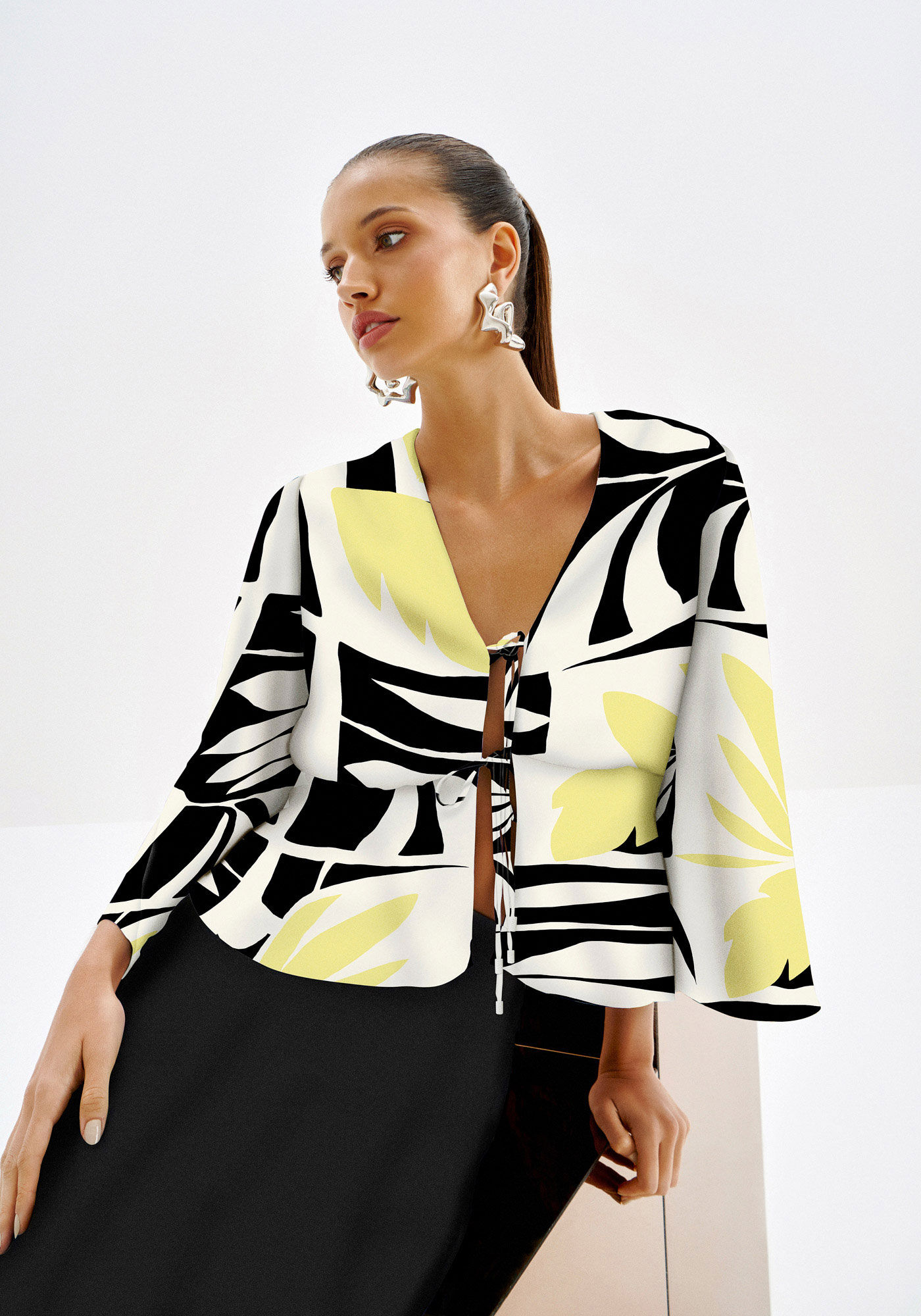 Blusa Manga 3/4 em Viscose com Amarra&ccedil;&atilde;o, LENCO, large.