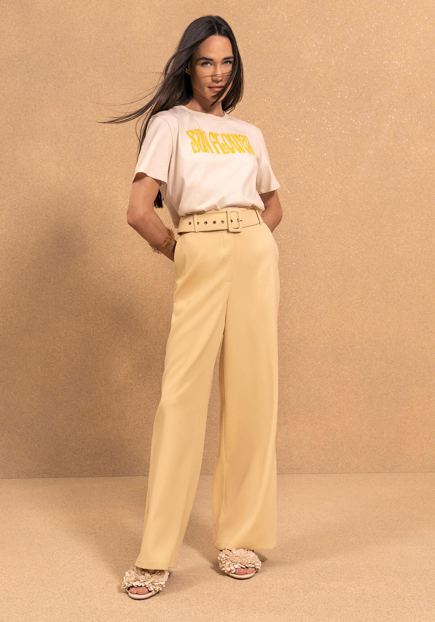 Blusa T-shirt Com Estampa Localizada Em Algod&atilde;o Penteado, BEGE ALHAMBRA, large.