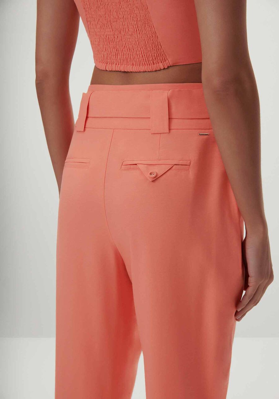Calça Carrot Cintura Alta com Cinto, . Calça Carrot Cintura Alta com Cinto, , large.