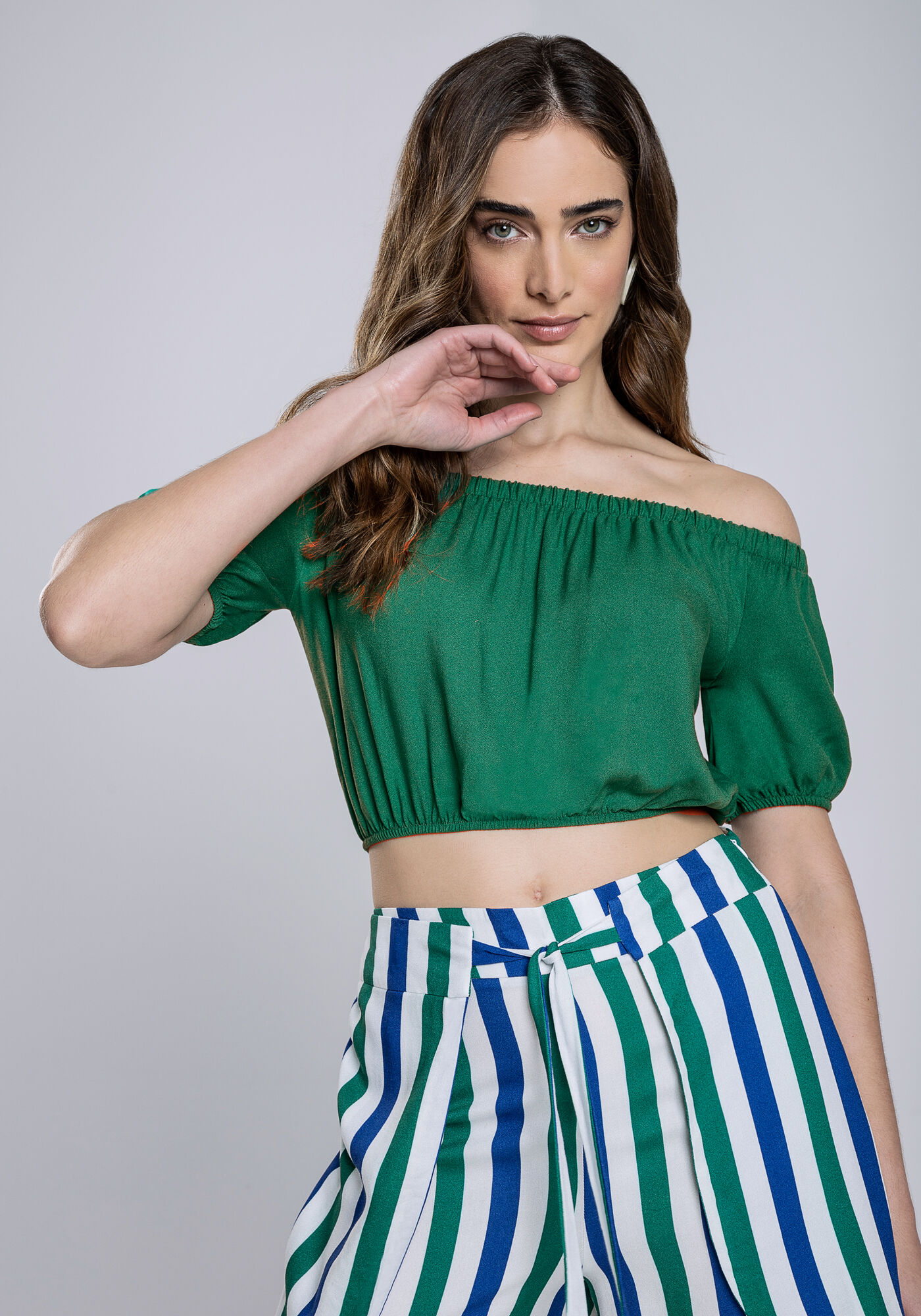 Blusa Cropped em Crepe Ombro a Ombro, , large.