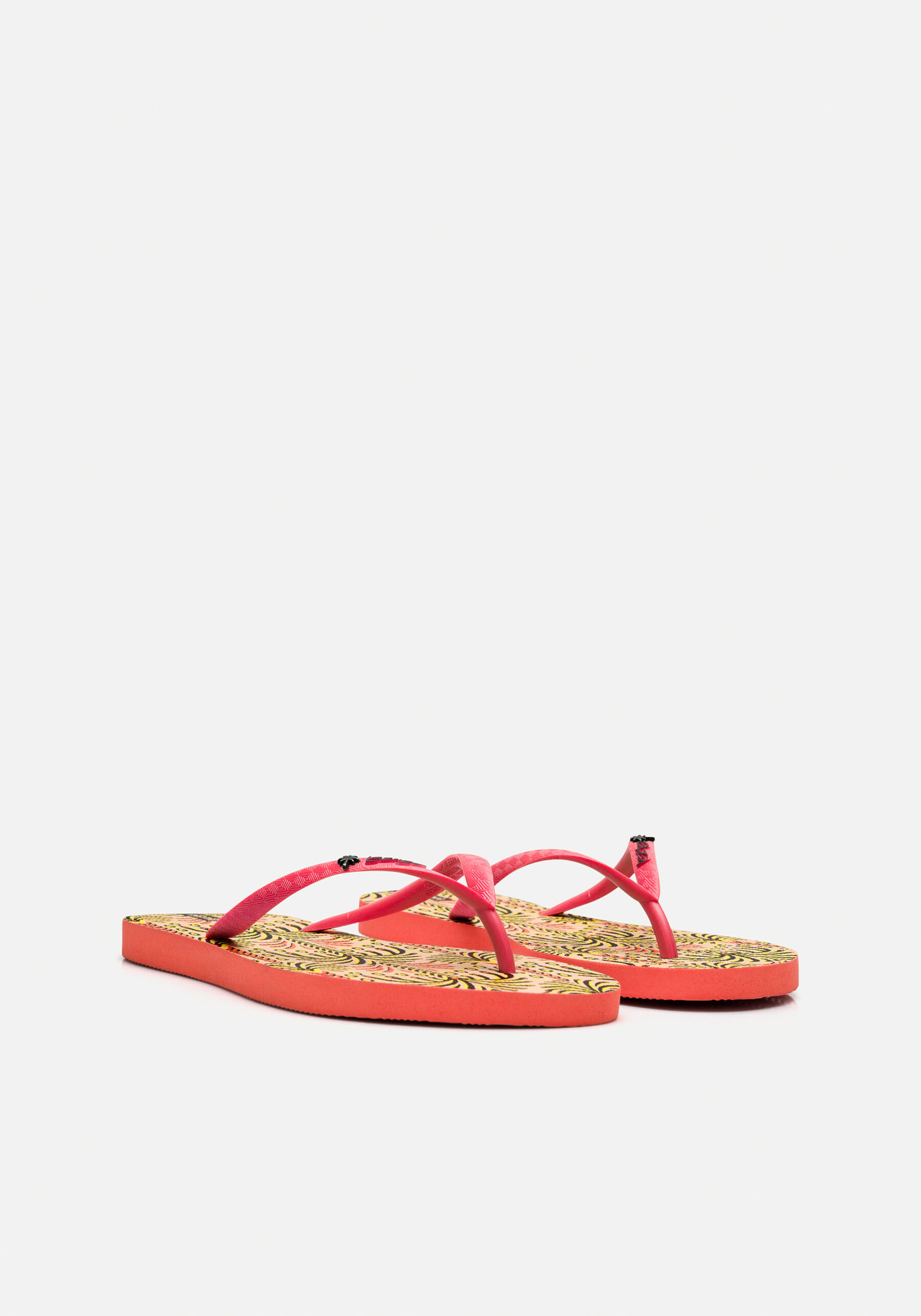 Chinelo De Tiras Finas Estampado, TROPICALIA BEGE. Chinelo De Tiras Finas Estampado, TROPICALIA BEGE, large.