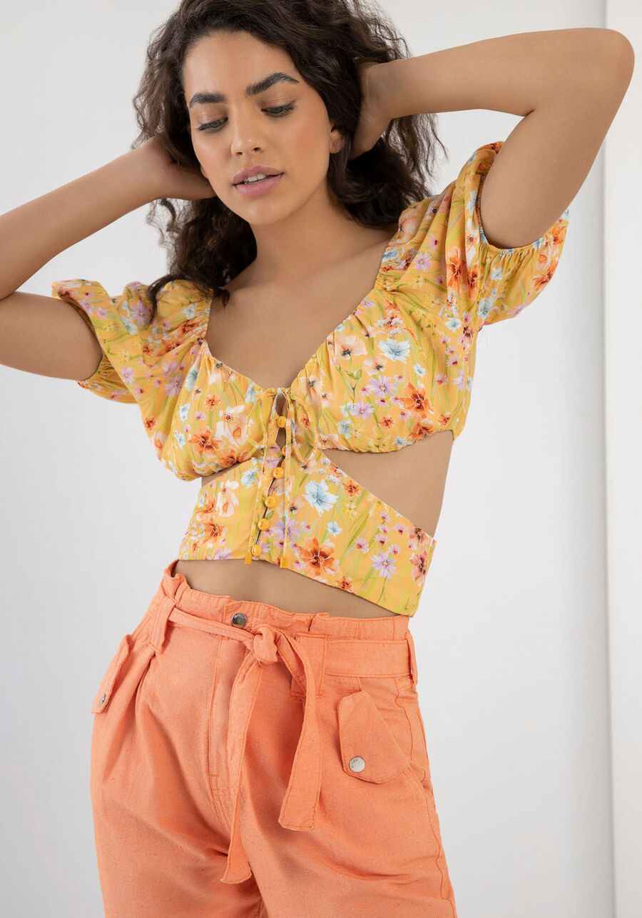 Blusa em Viscose com Busto Franzido e Cut Out, . Blusa em Viscose com Busto Franzido e Cut Out, , large.