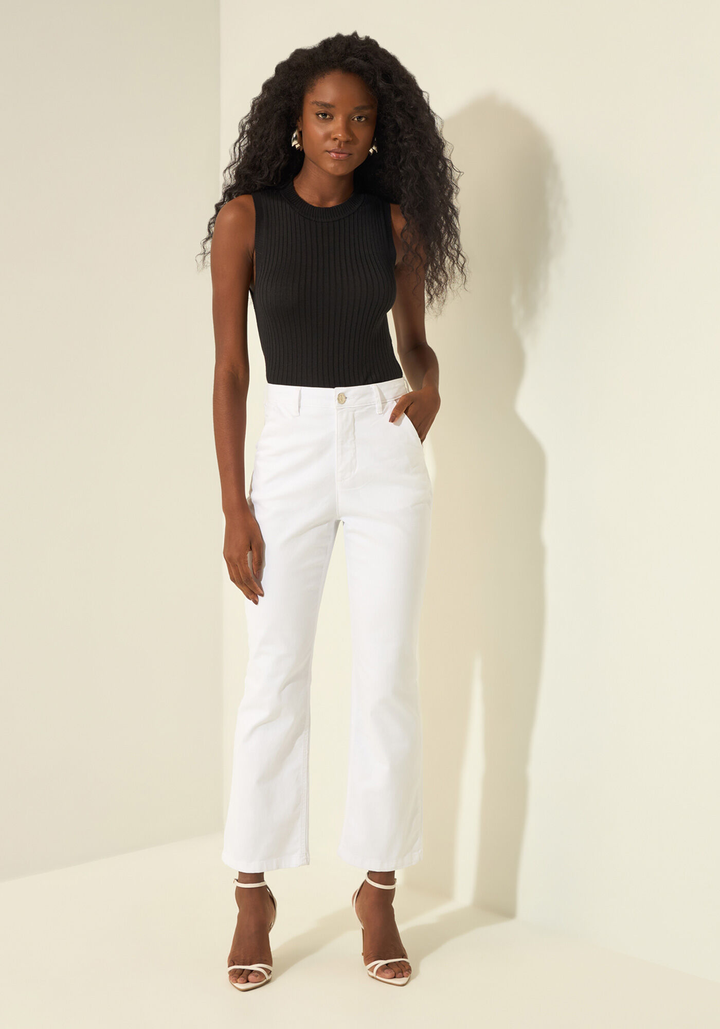 Cal&ccedil;a Reta Cropped De Cintura Alta Em Sarja Com Elastano, BRANCO, large.
