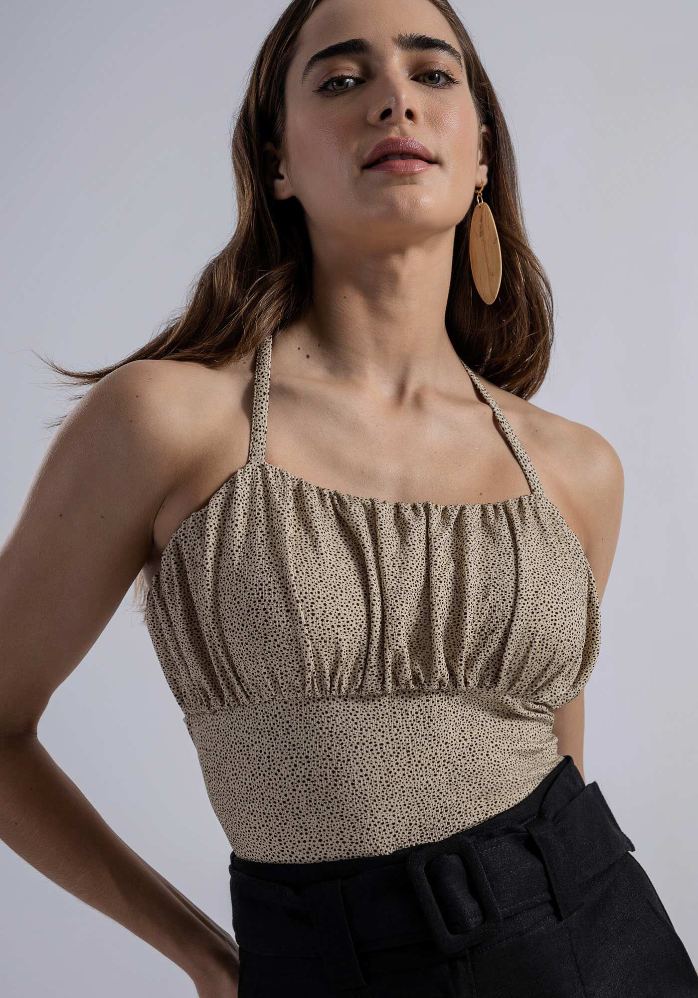 Blusa Busto Balon&ecirc; em Malha com Recorte Costas, , large.