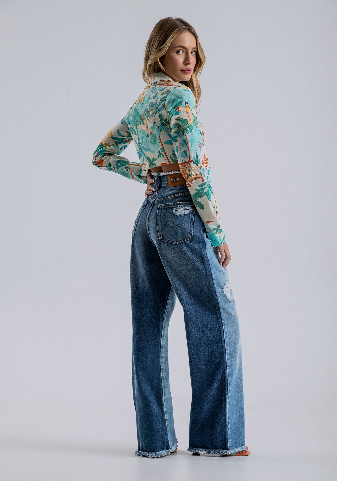 Cal&ccedil;a Jeans Wide Leg com Destroyed, , large.