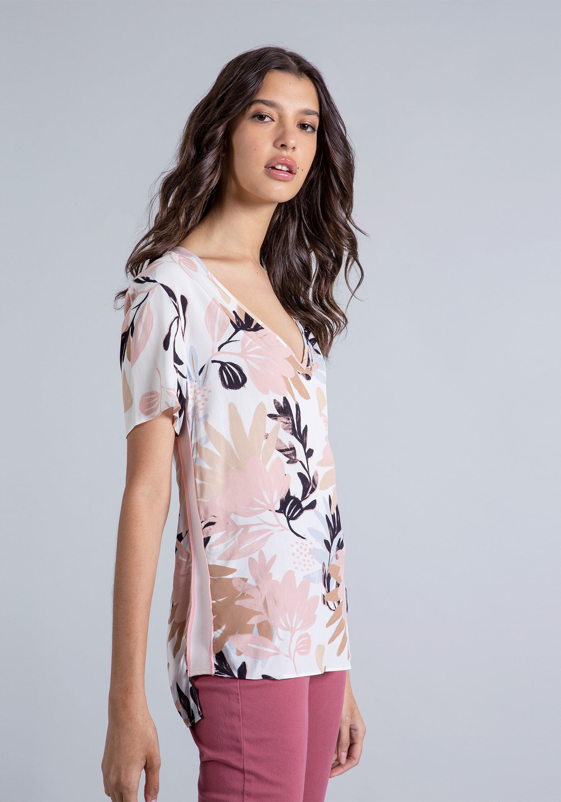 Blusa Decote V Estampada, . Blusa Decote V Estampada, , large.
