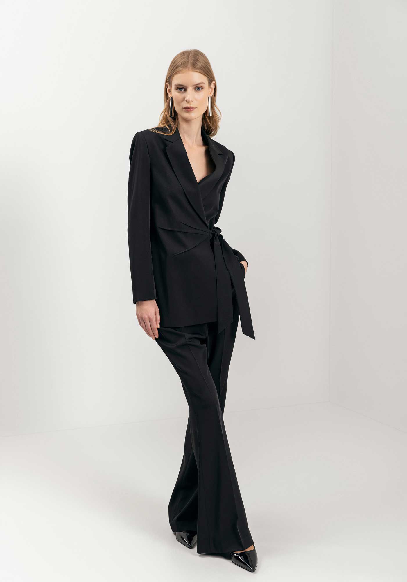 Blazer De Mangas Longas Com Amarra&ccedil;&atilde;o Lateral, PRETO, large.