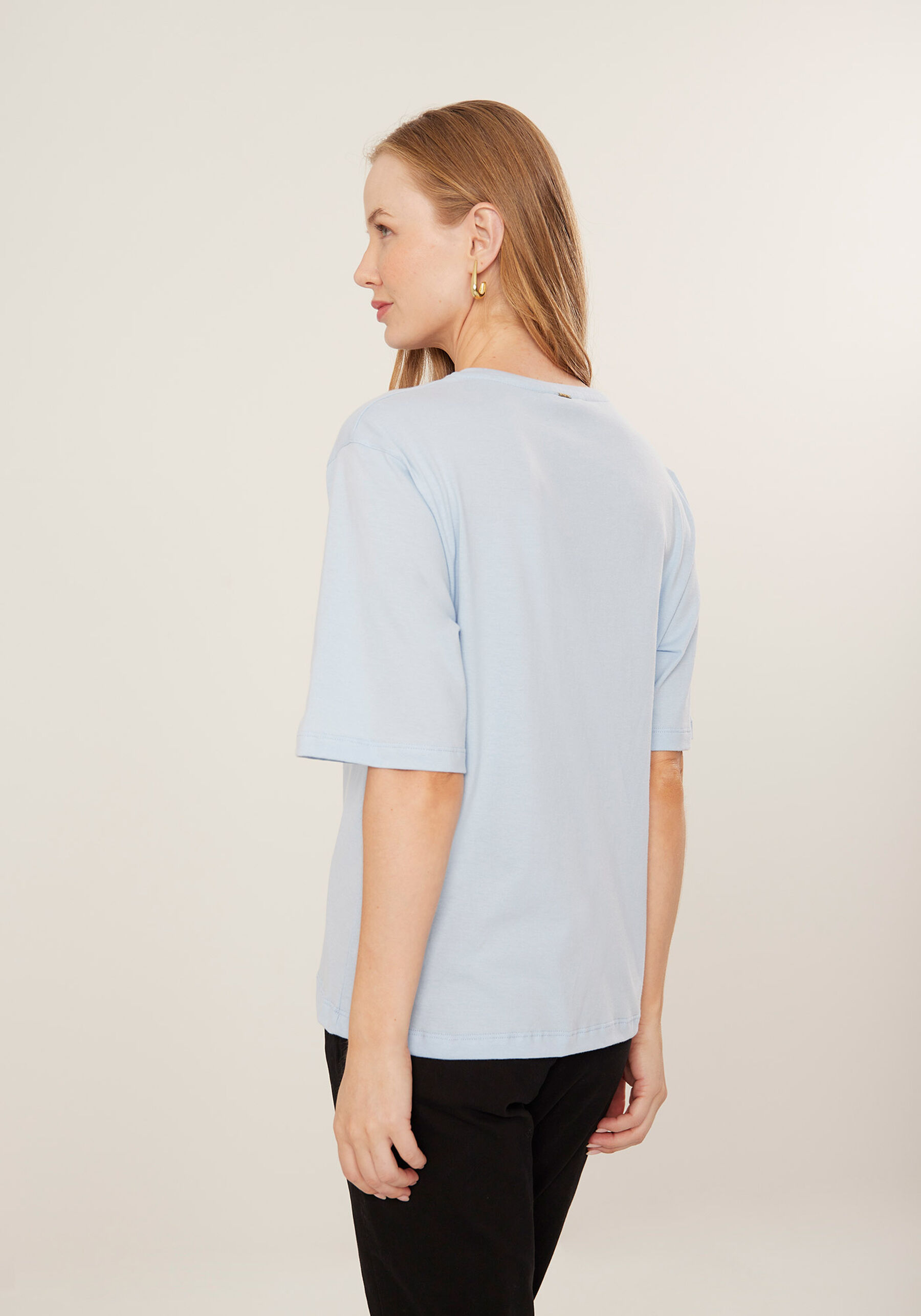 Blusa Em Algodão Com Mangas Médias E Argola Frontal, . Blusa Em Algodão Com Mangas Médias E Argola Frontal, , large.