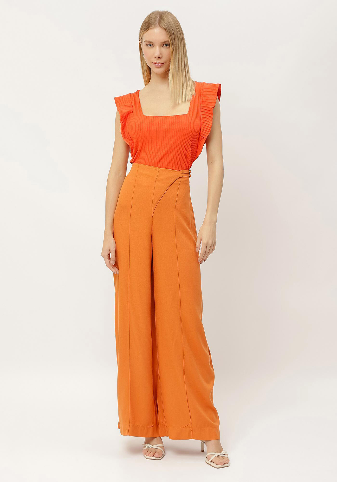 Blusa em Algod&atilde;o Respons&aacute;vel com Decote Quadrado, , large.