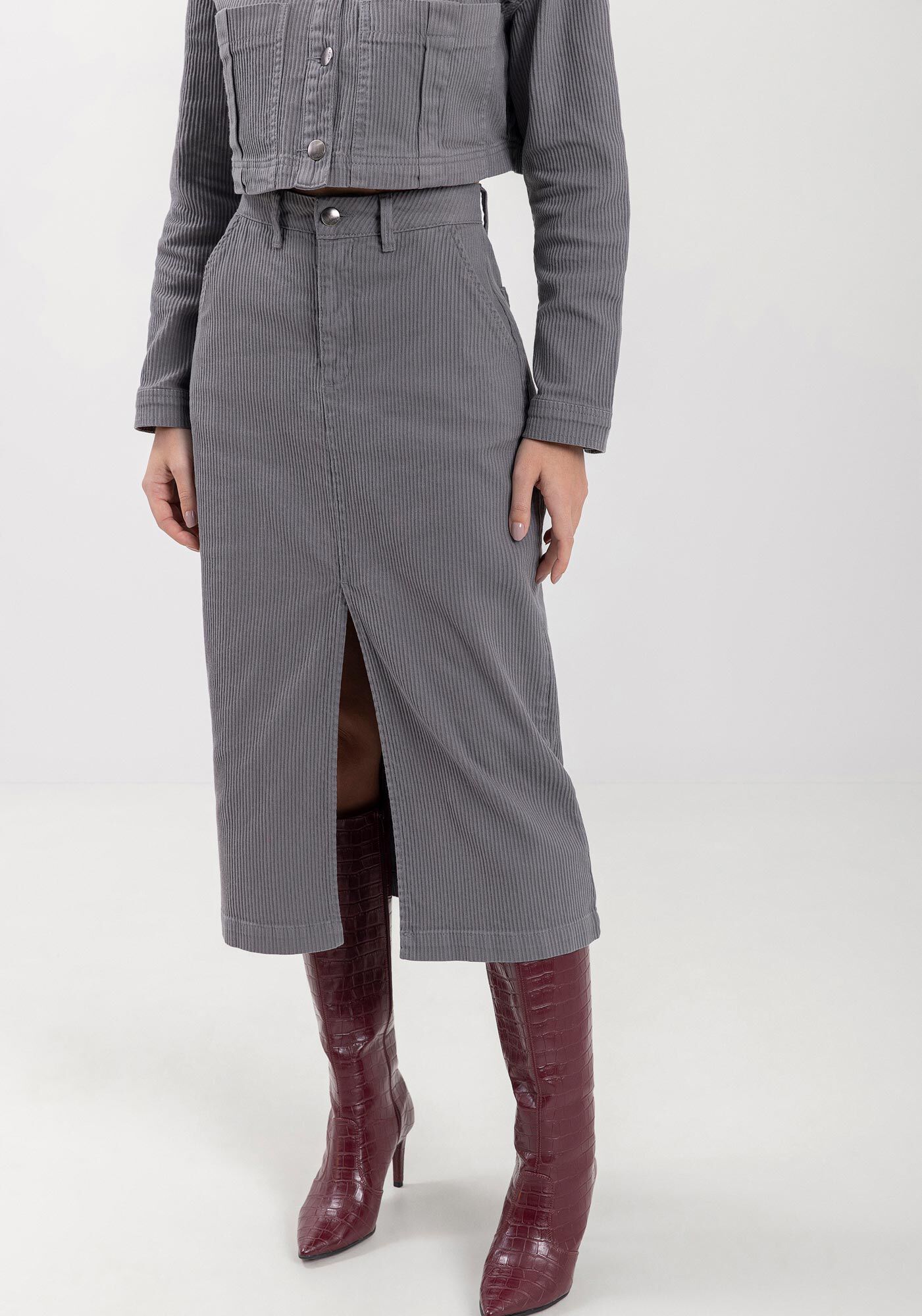 Saia Midi Cotel&ecirc; Com Fenda Frontal Em Sarja, , large.