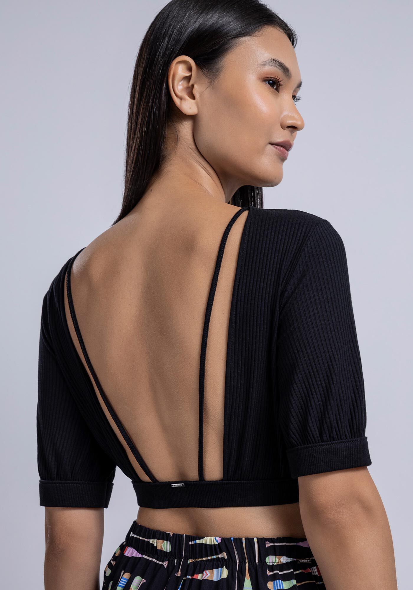 Blusa Cropped Canelada com Recorte Costas, , large.